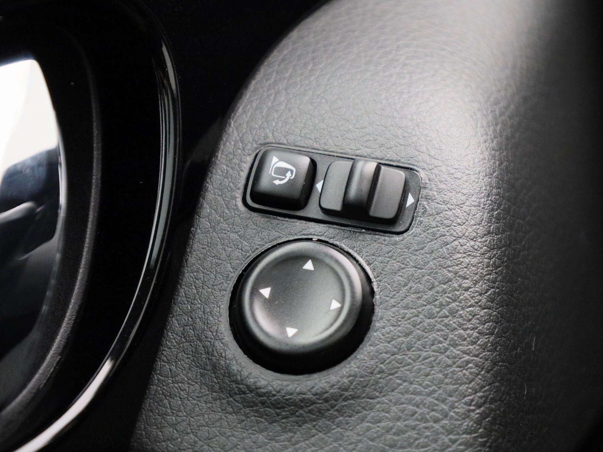 Nissan QASHQAI MHEV 103KW N-Connecta