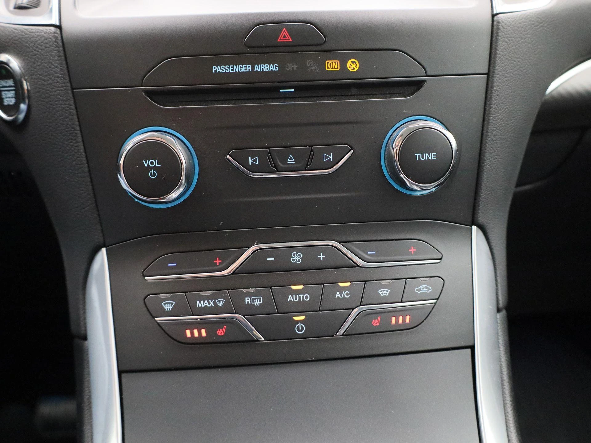 Ford-S-Max-image-16