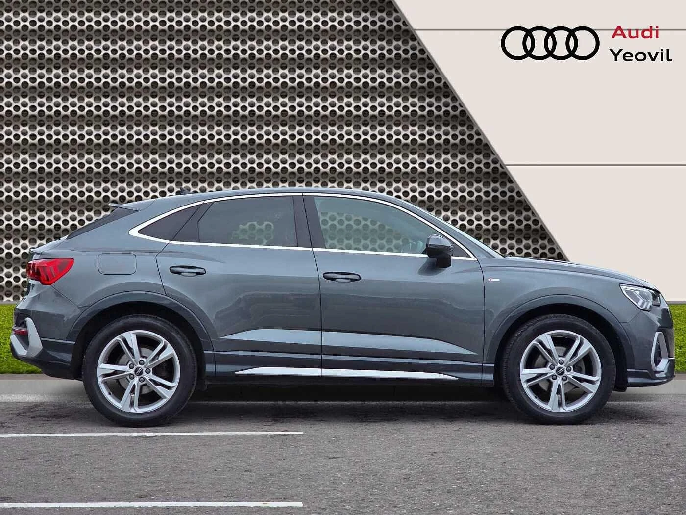 Audi-Q3-image-3