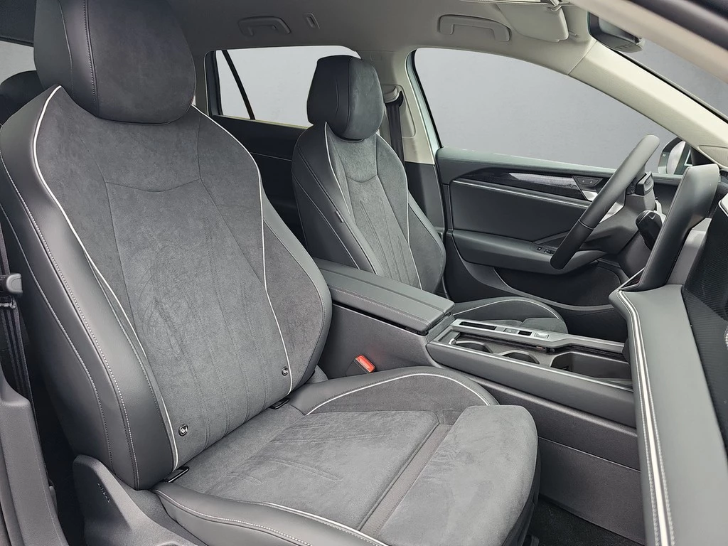 Volkswagen Passat 1.5l TSI DSG Business *Rear View