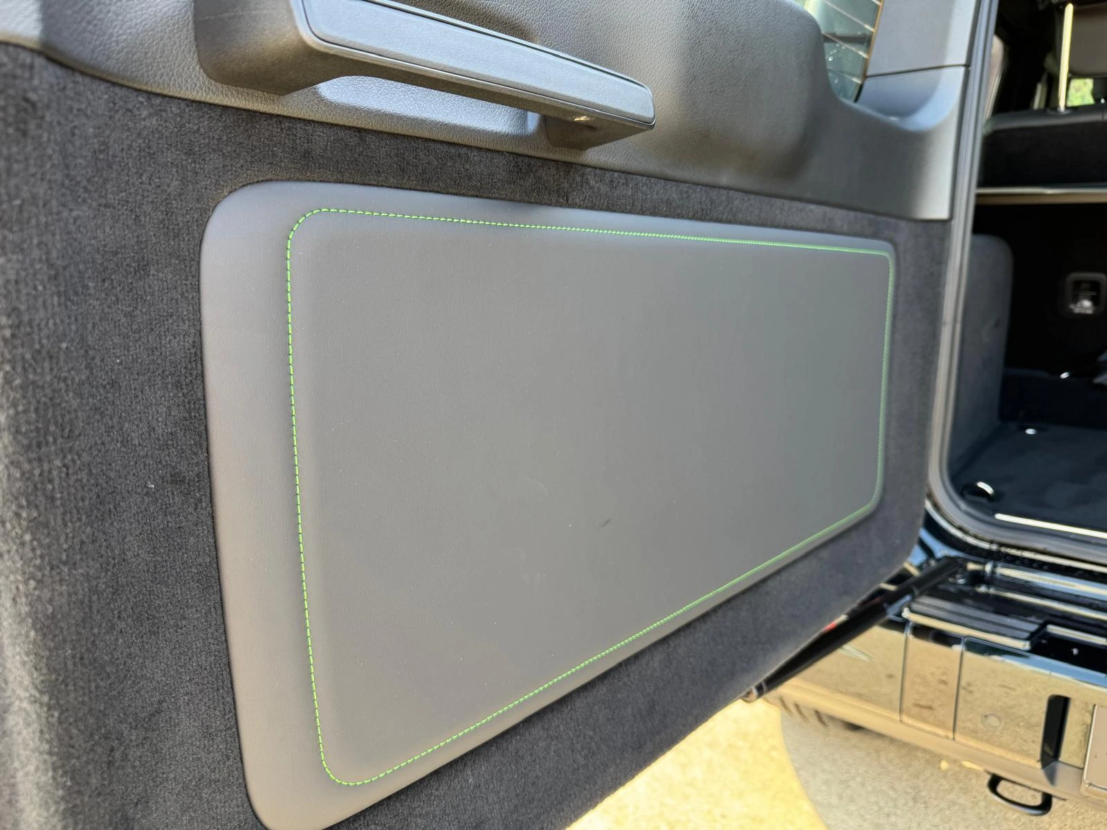 Mercedes-Benz-G-Klasse-image-31