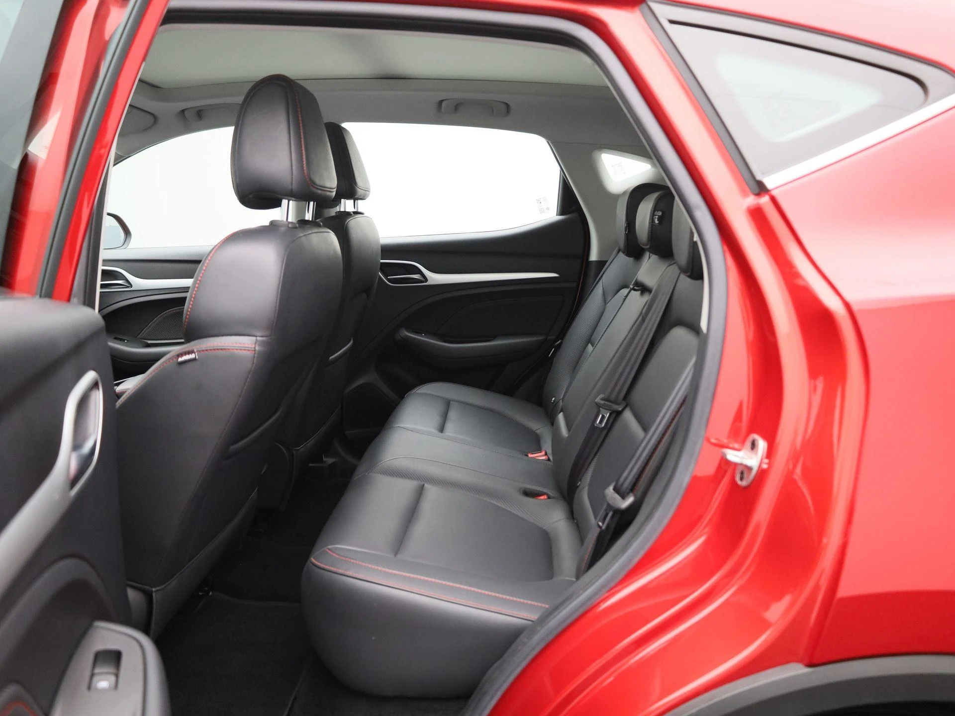 MG-ZS EV-image-9
