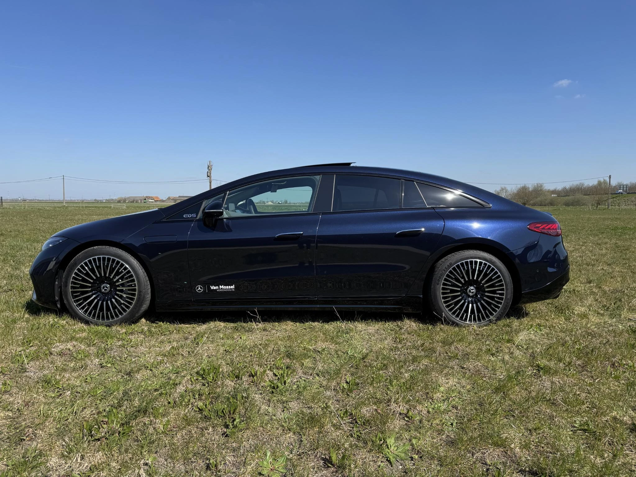 Mercedes-Benz EQS 450+ AMG Line + 4J MB GARANTIE + LEDER + BURMESTER + PANO +