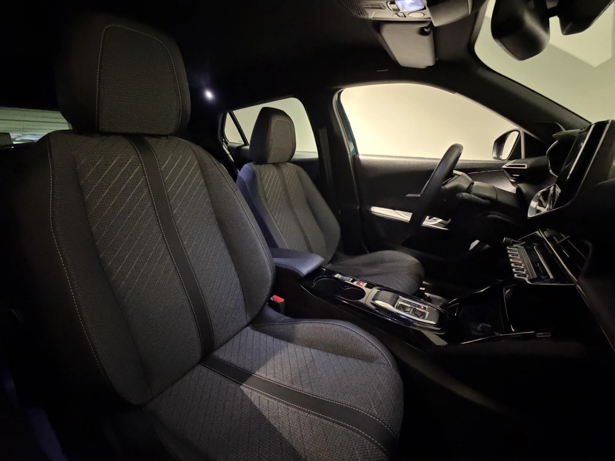 Peugeot-2008-image-21