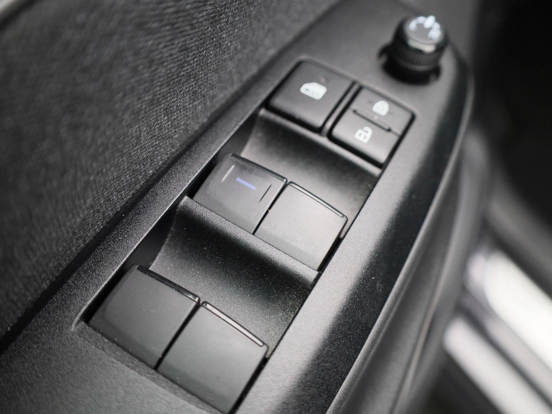 Toyota Yaris 1.5 Hybrid Business Plus