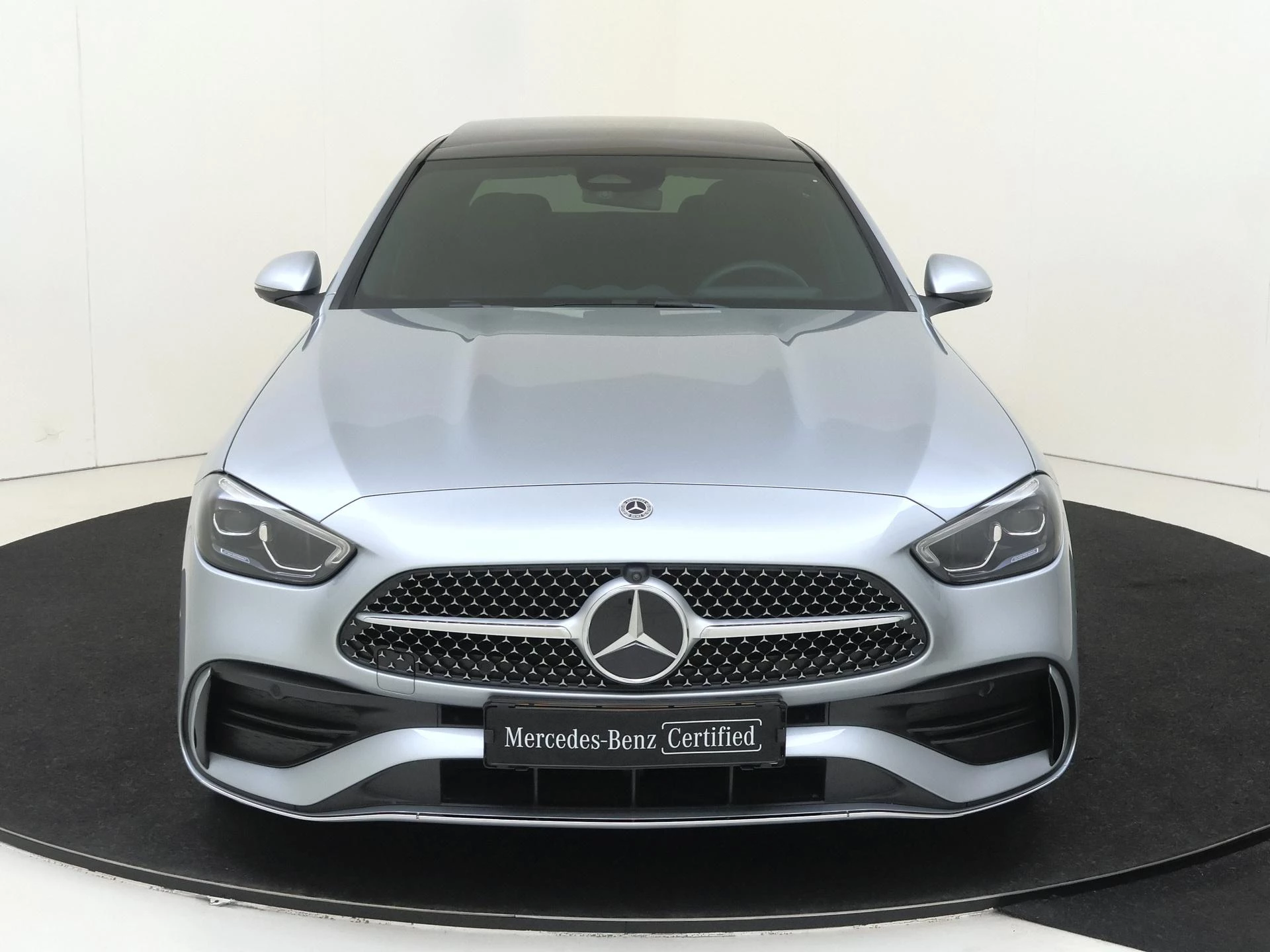 Mercedes-Benz-C-Klasse-image-5