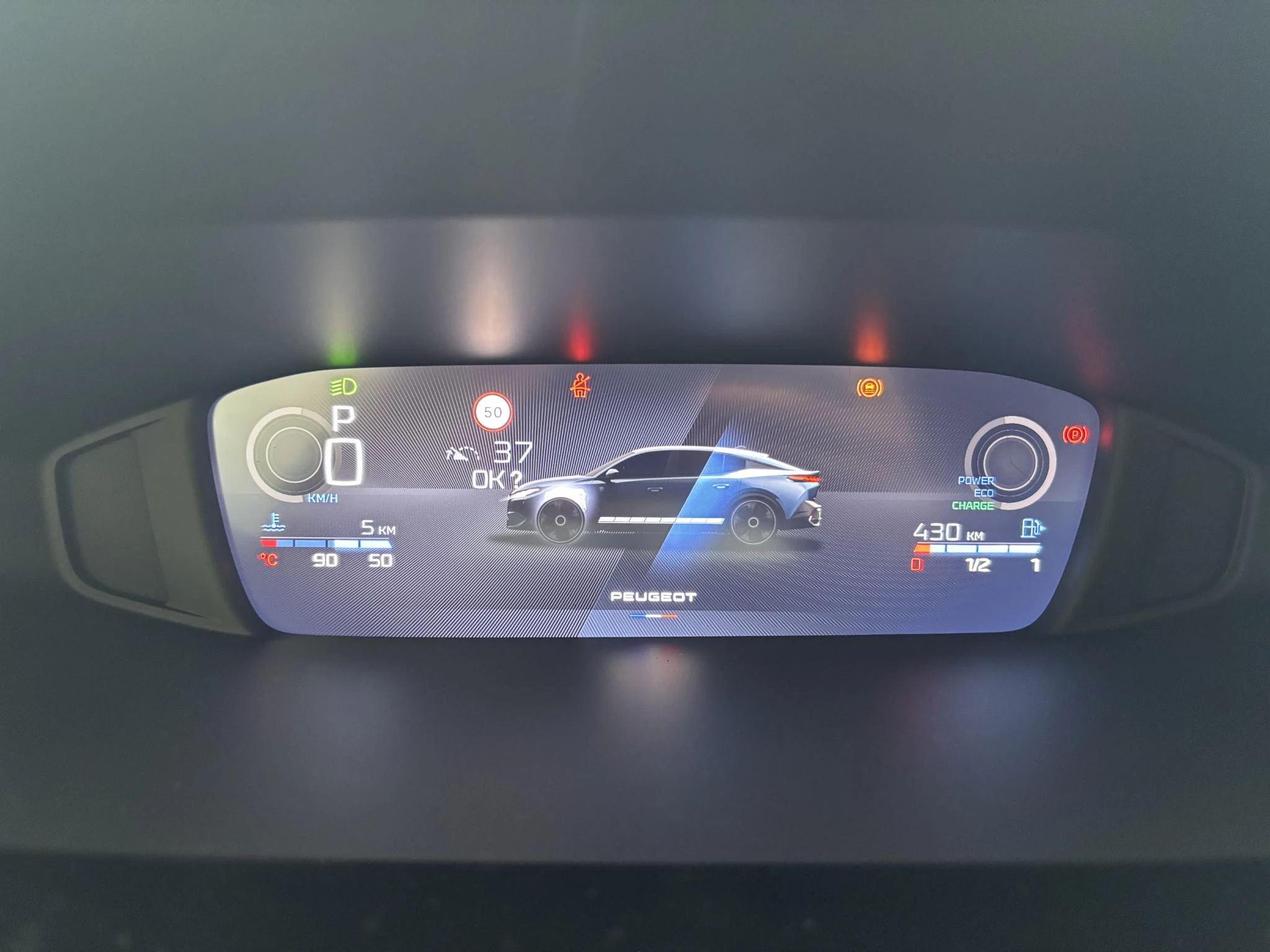 Peugeot 408 1.2 Allure Hybrid 145