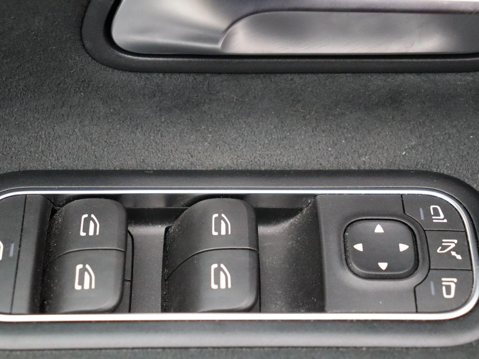 Mercedes-Benz-A-Klasse-image-9