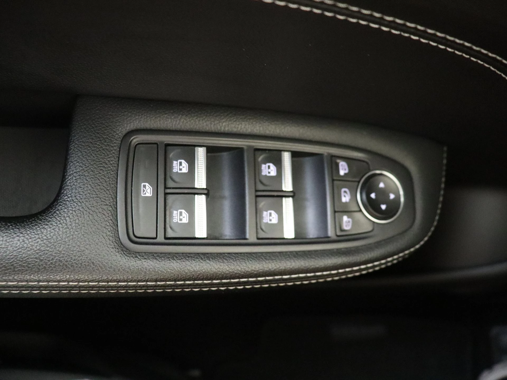 Renault-Arkana-image-27