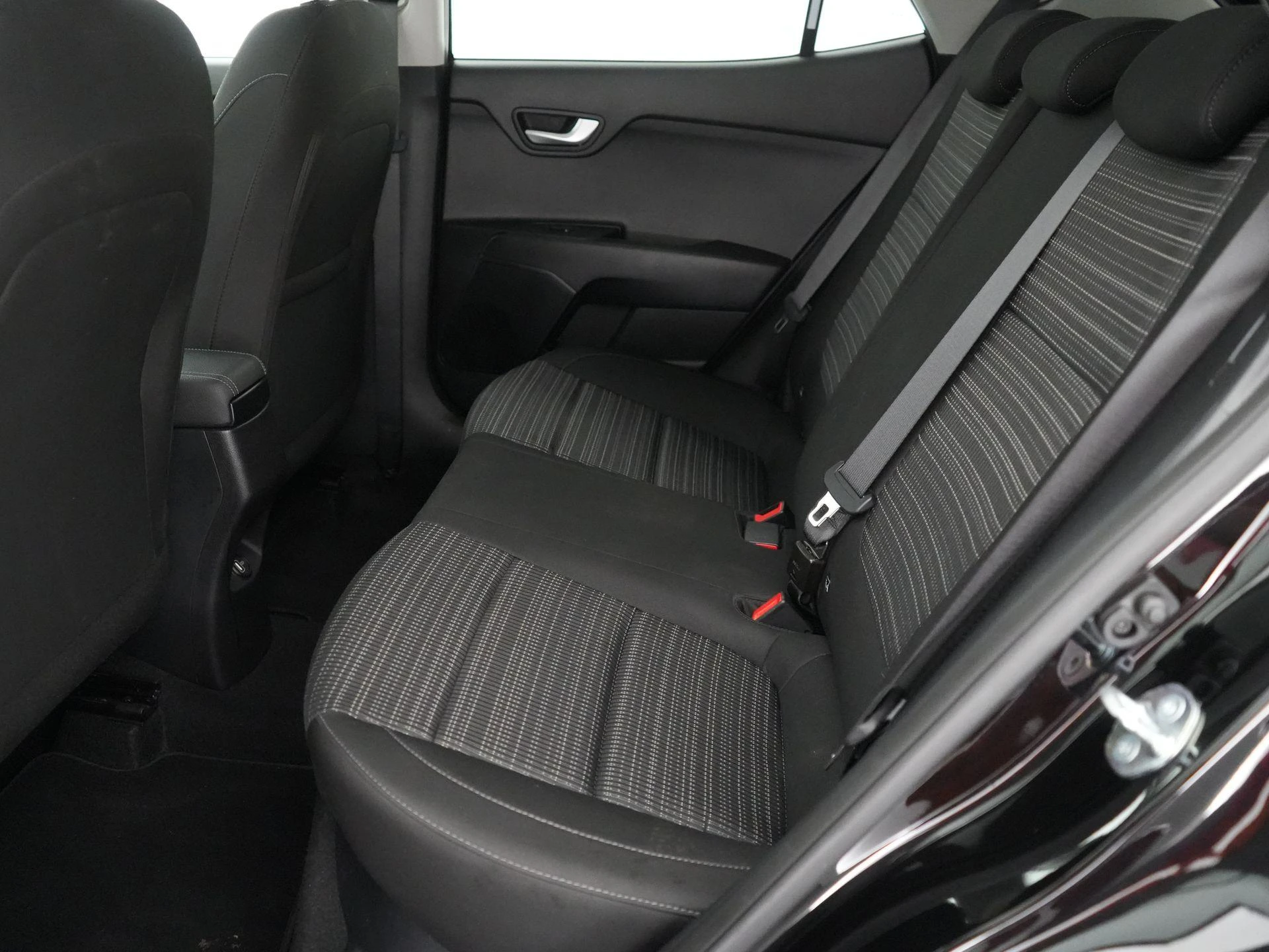 Kia-Stonic-image-13