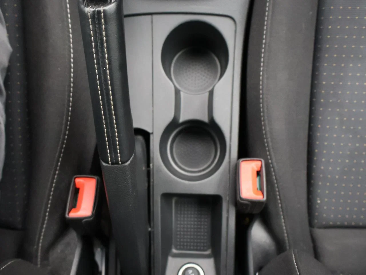 SEAT-Ibiza-image-19