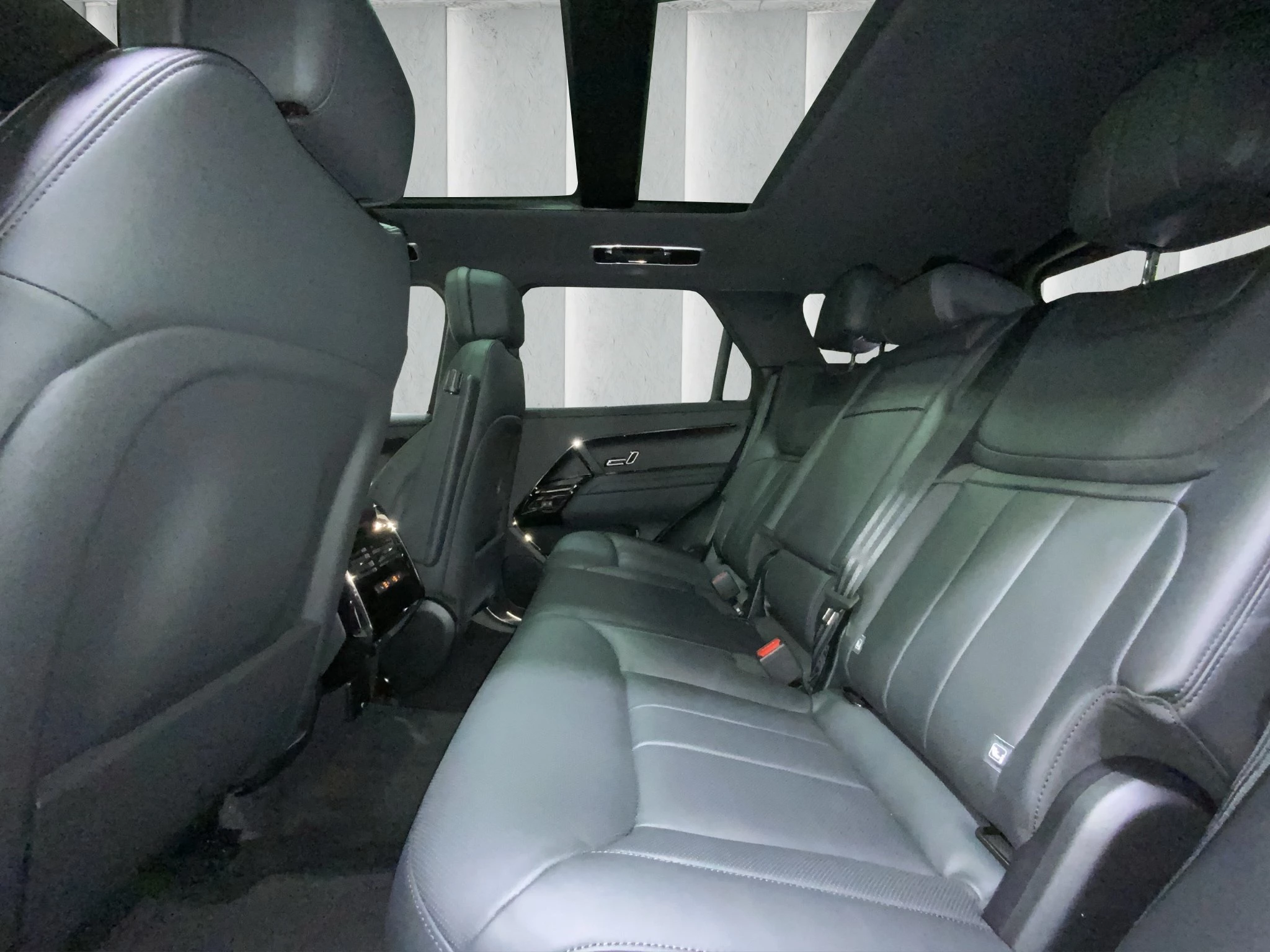 Land Rover Range Rover Sport DYNAMIC SE 3.0 D300 MHEV AWD Automatik