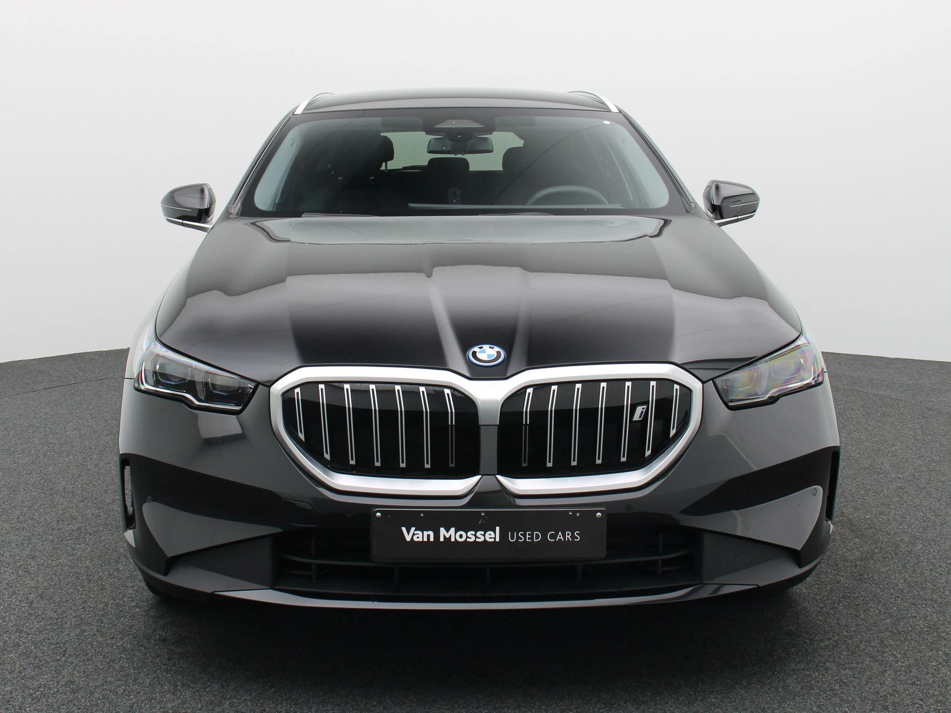 BMW-i5-image-2
