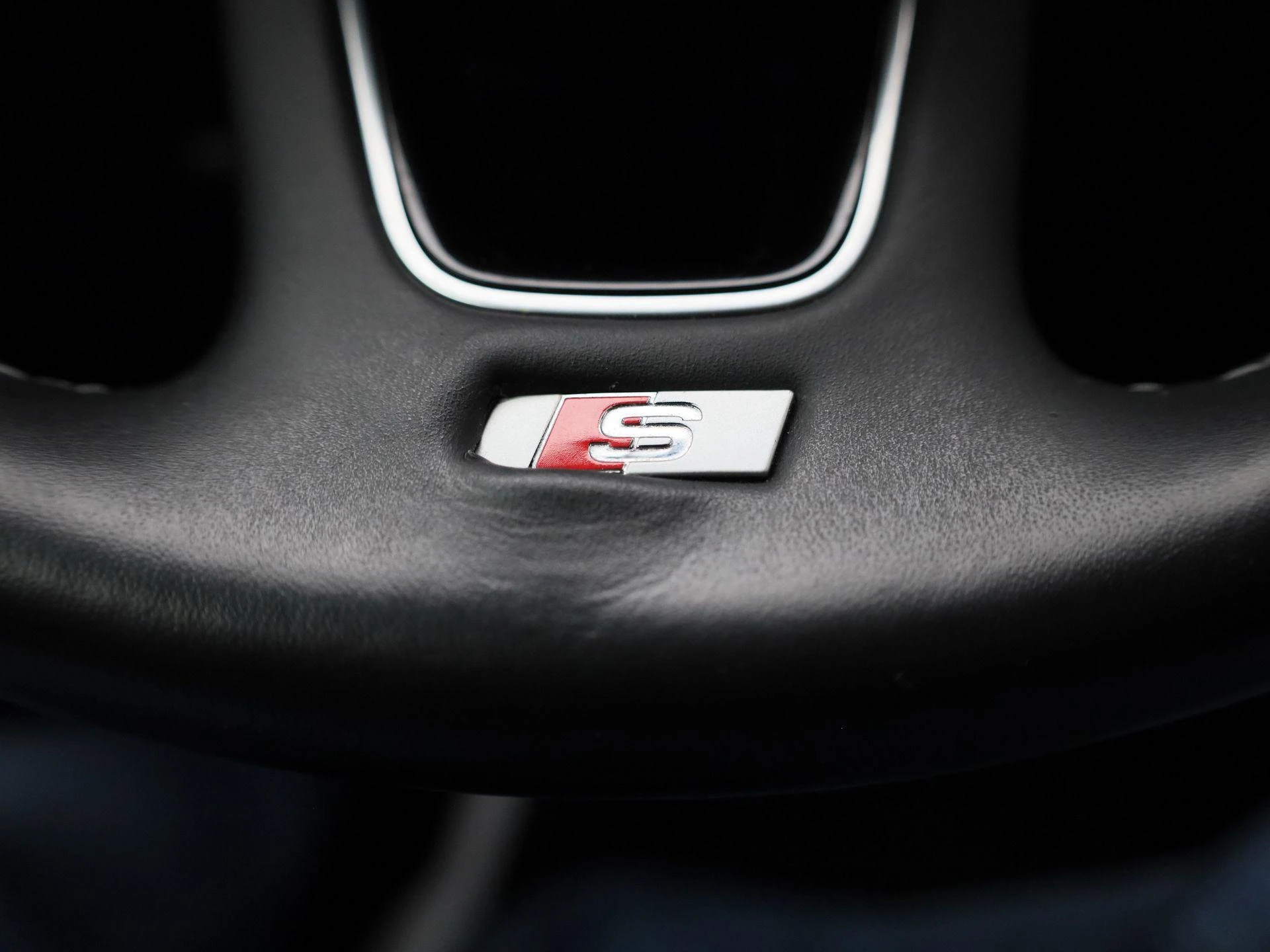 Audi A4 Avant 40 TFSI quattro S edition