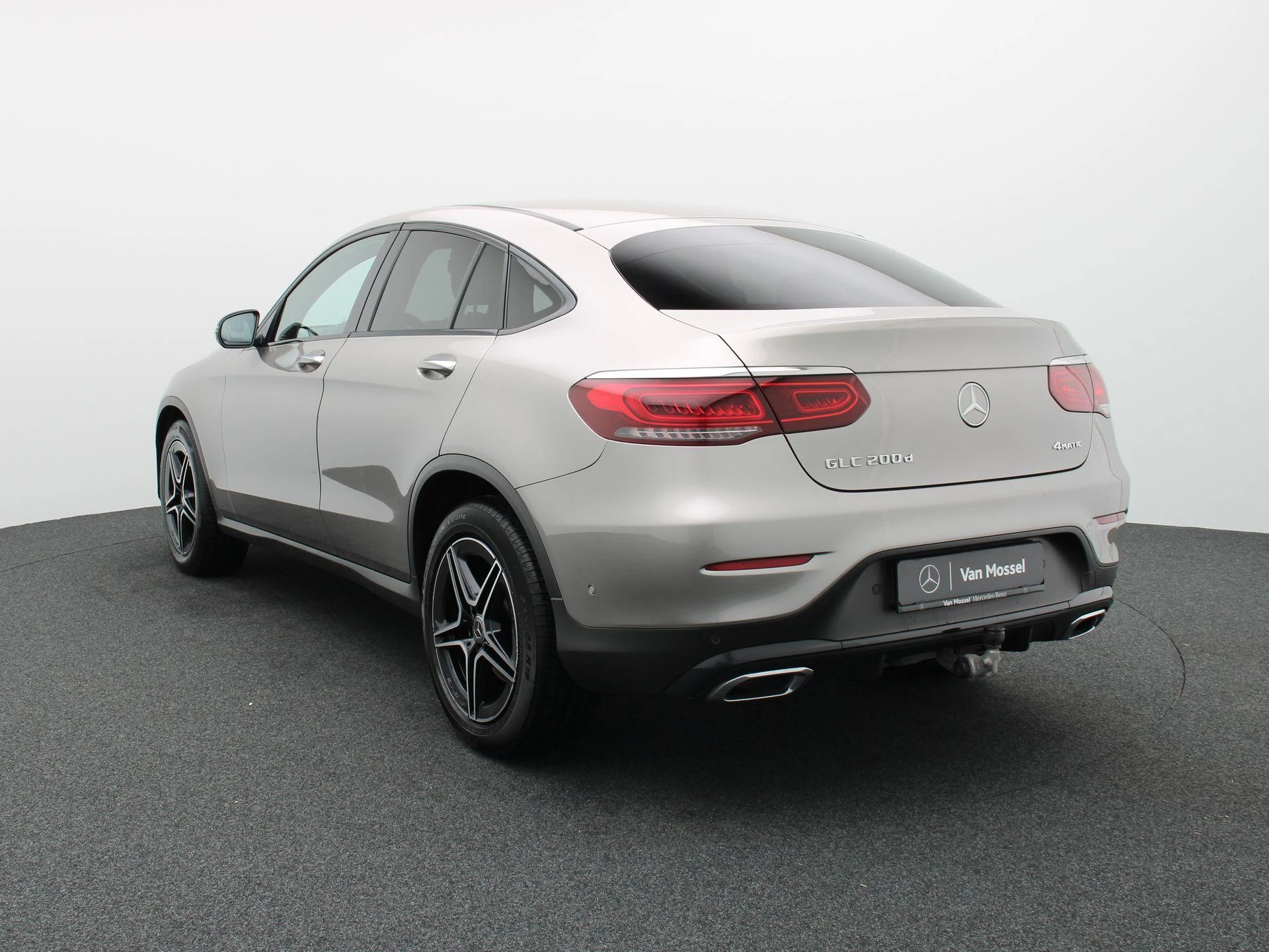 Mercedes-Benz GLC 200 d Coupé AMG LINE + LEDER + OPEN DAK + TREKHAAK + CARPLAY +