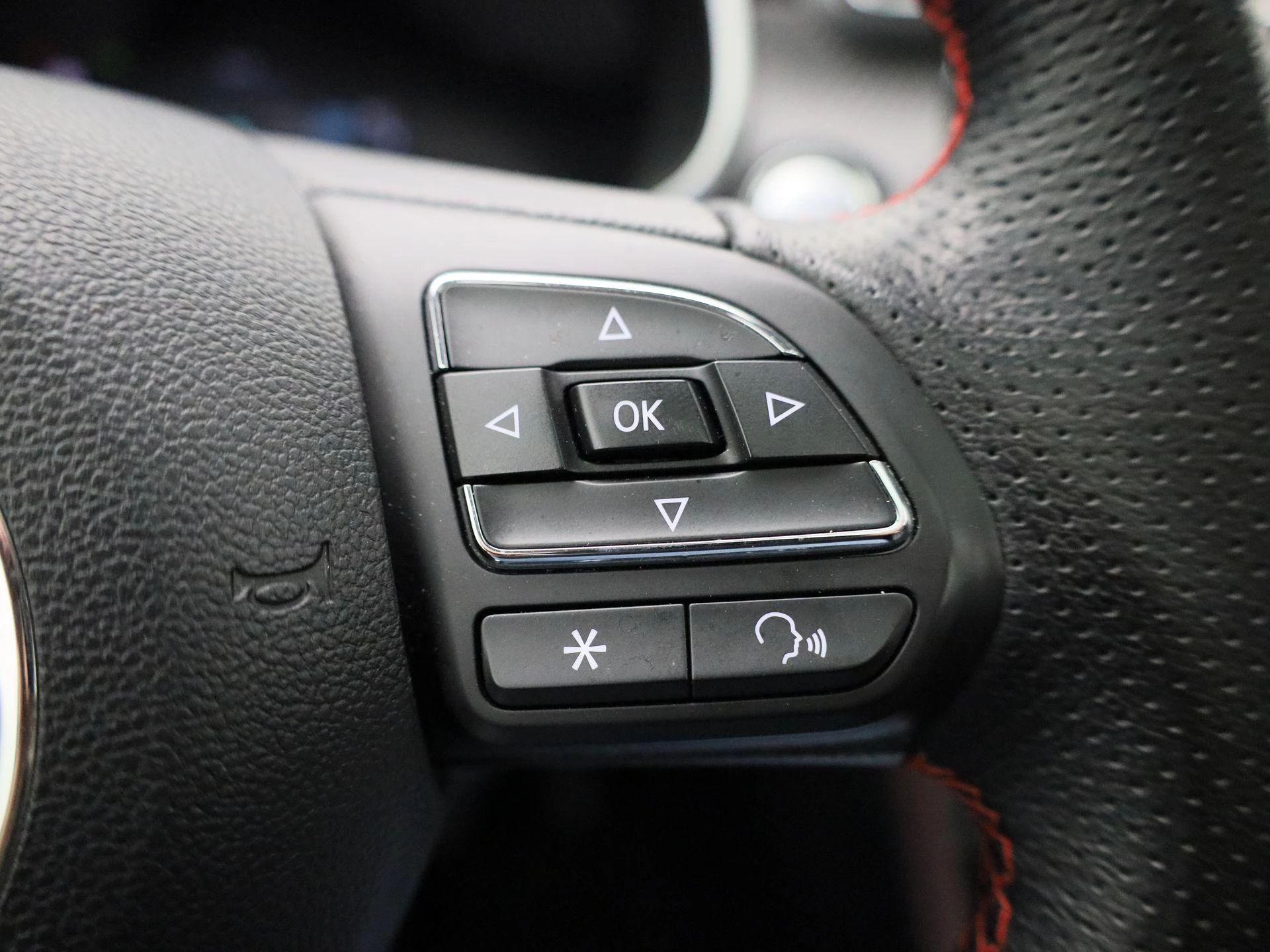 MG ZS EV Long Range Luxury 70 kWh