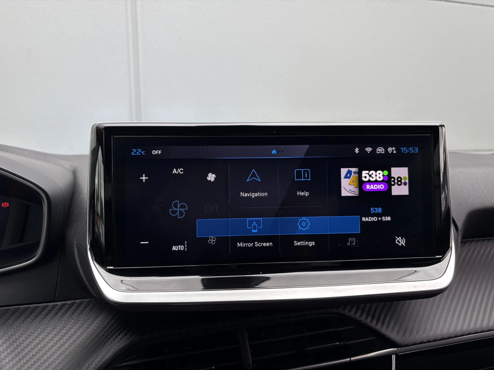 Peugeot-208-image-14