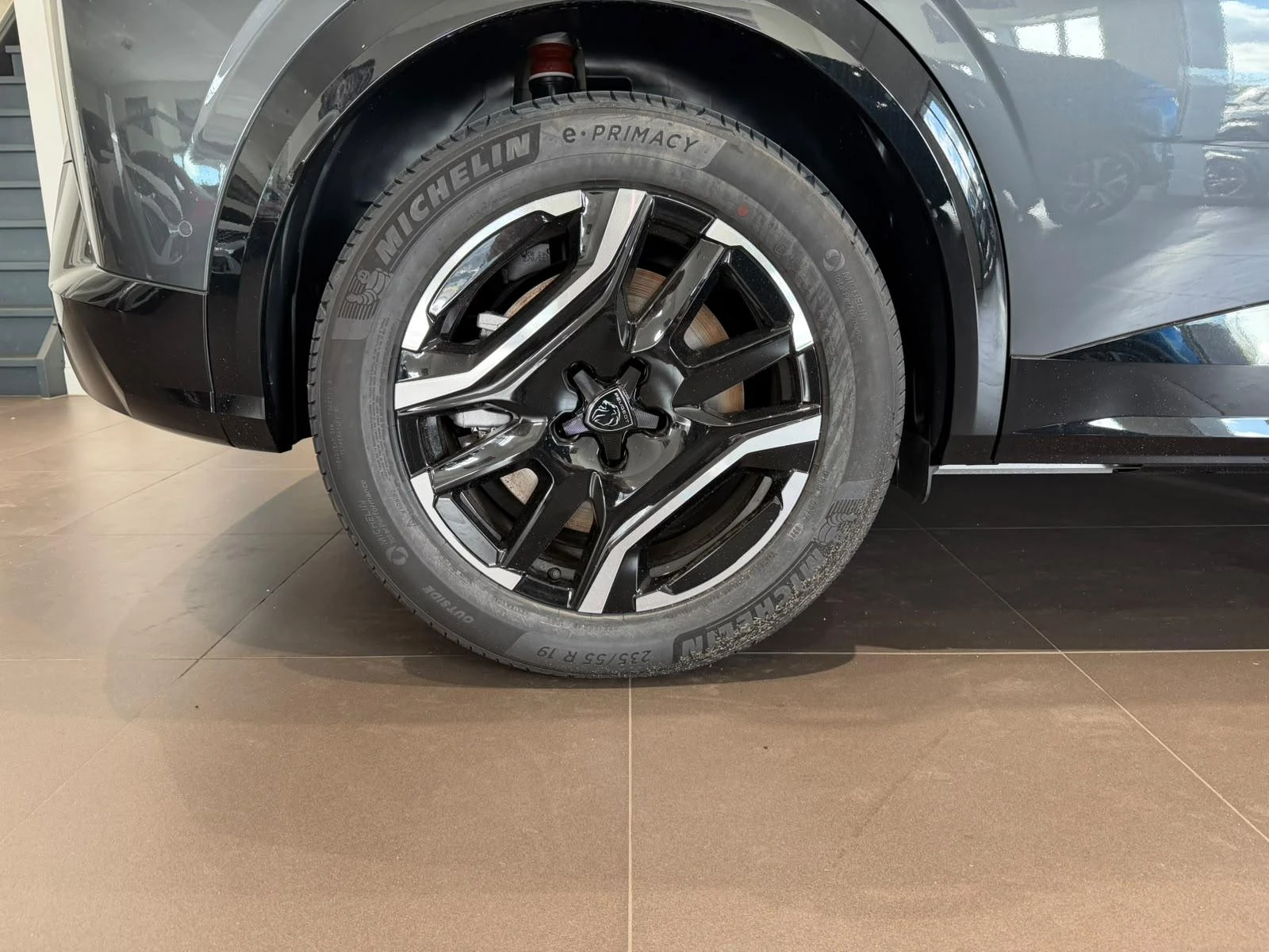 Peugeot-e-3008-image-5