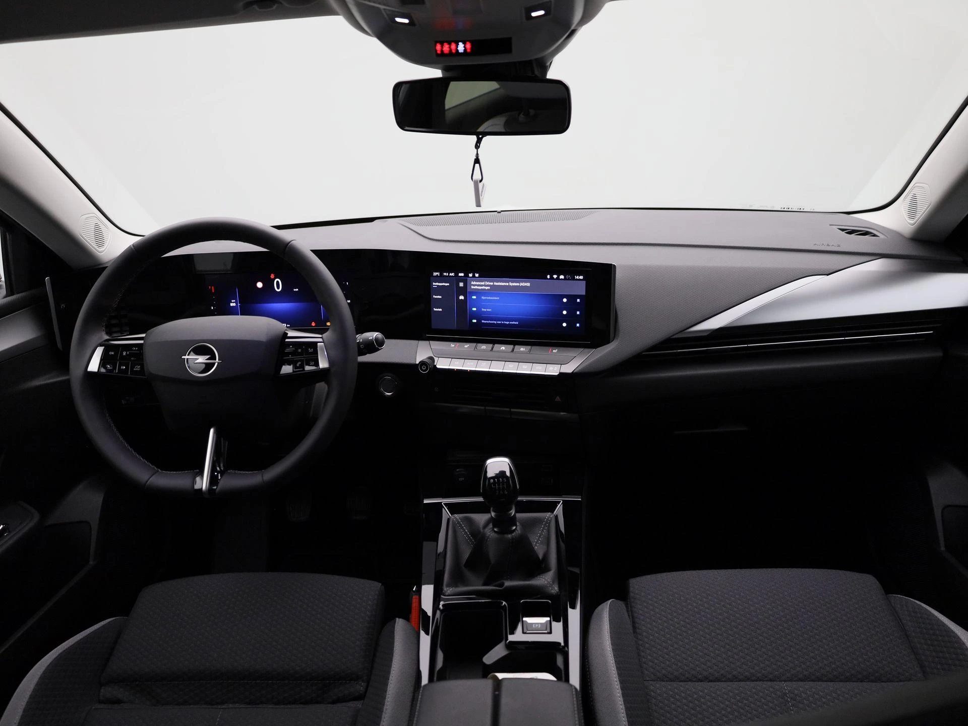 Opel-Astra-image-31