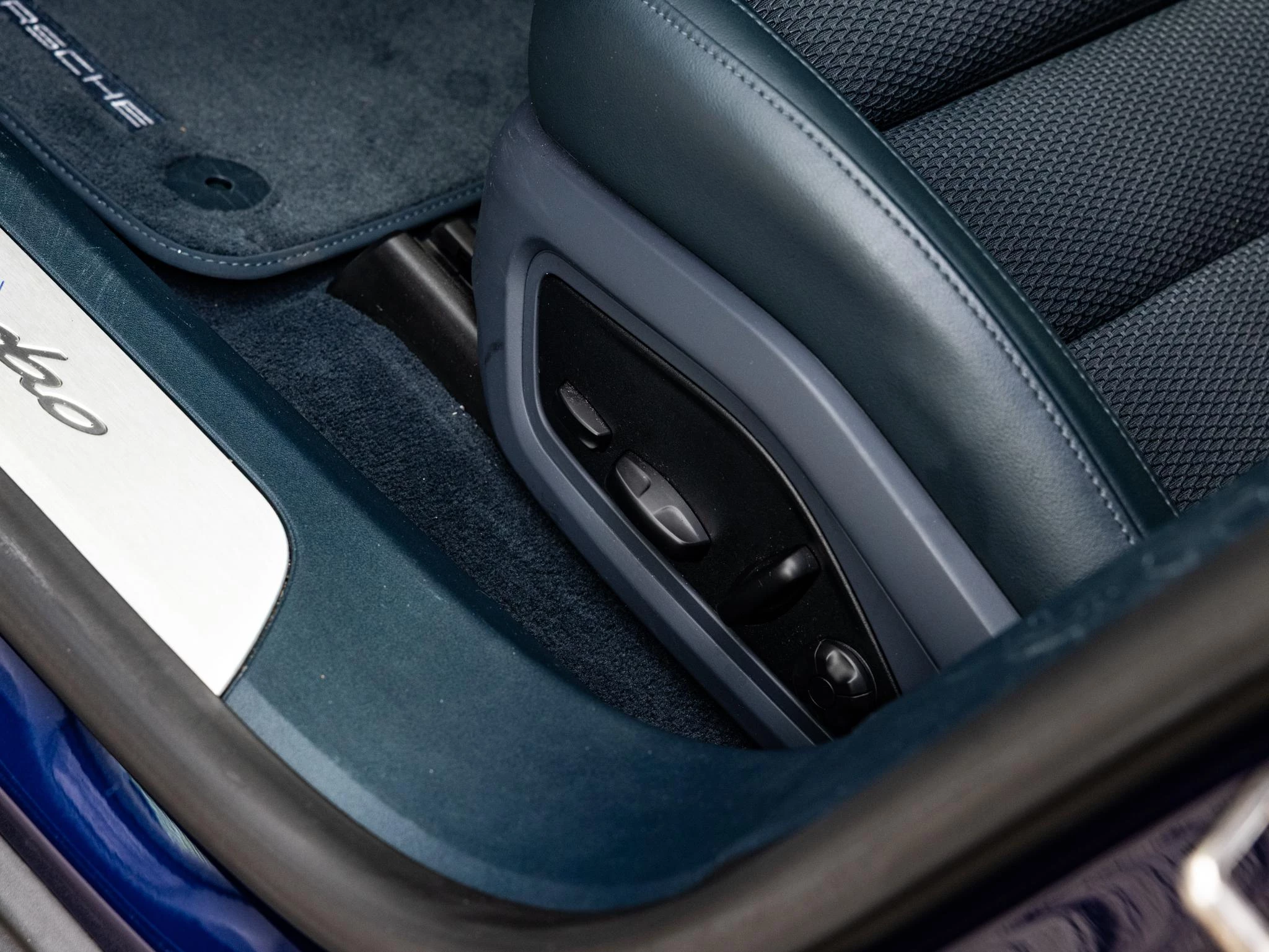 Porsche-Taycan-image-43