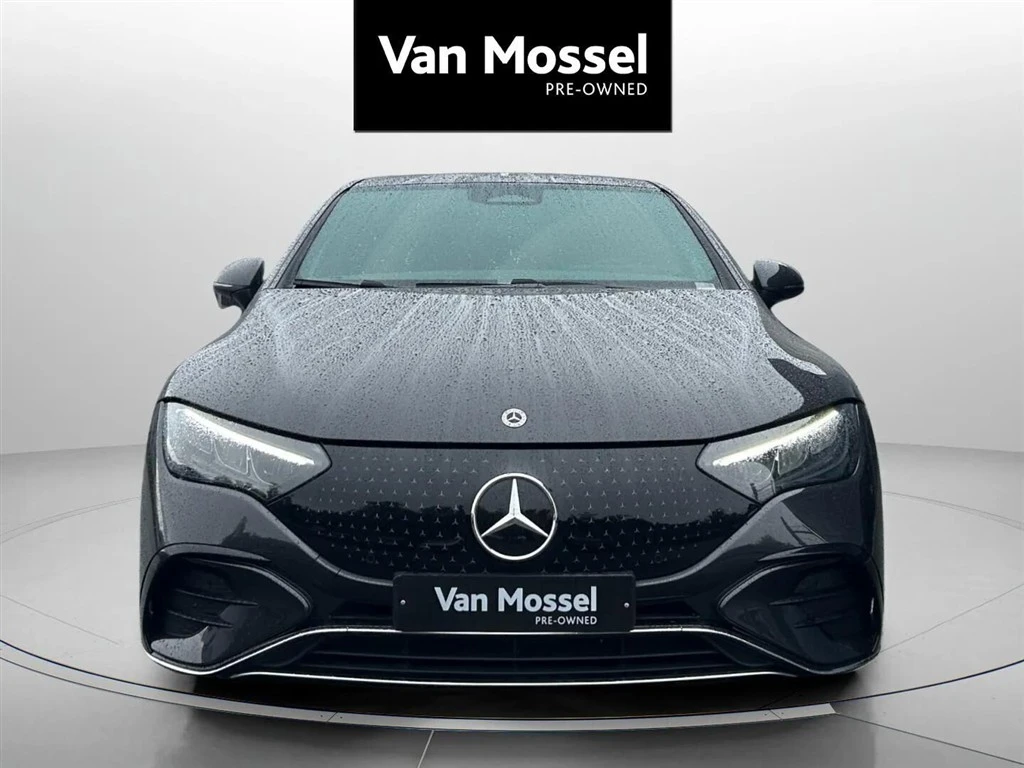 Mercedes-Benz-EQE-image-1