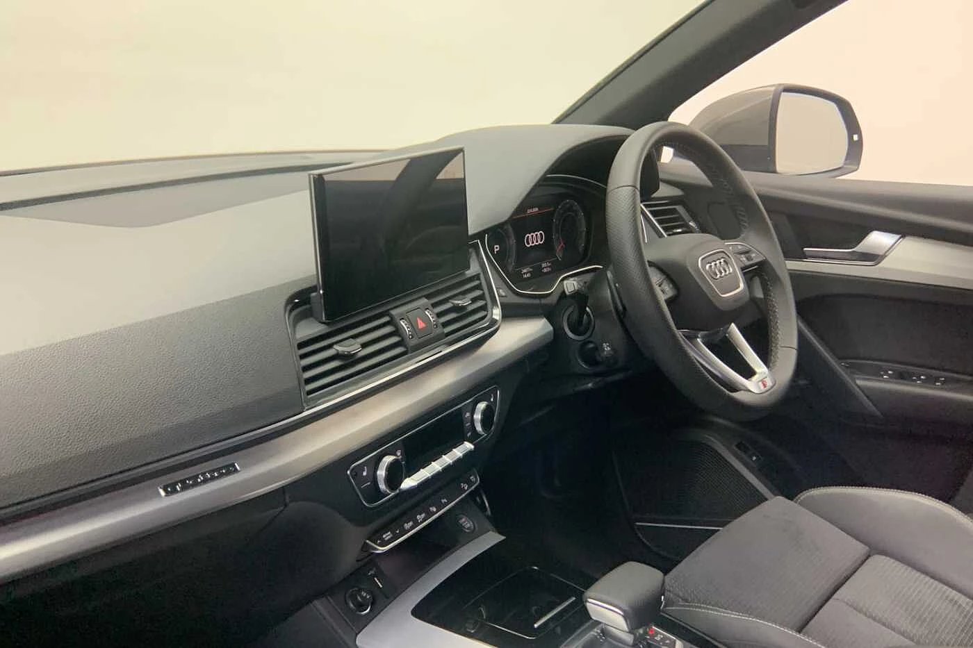 Audi-Q5-image-11