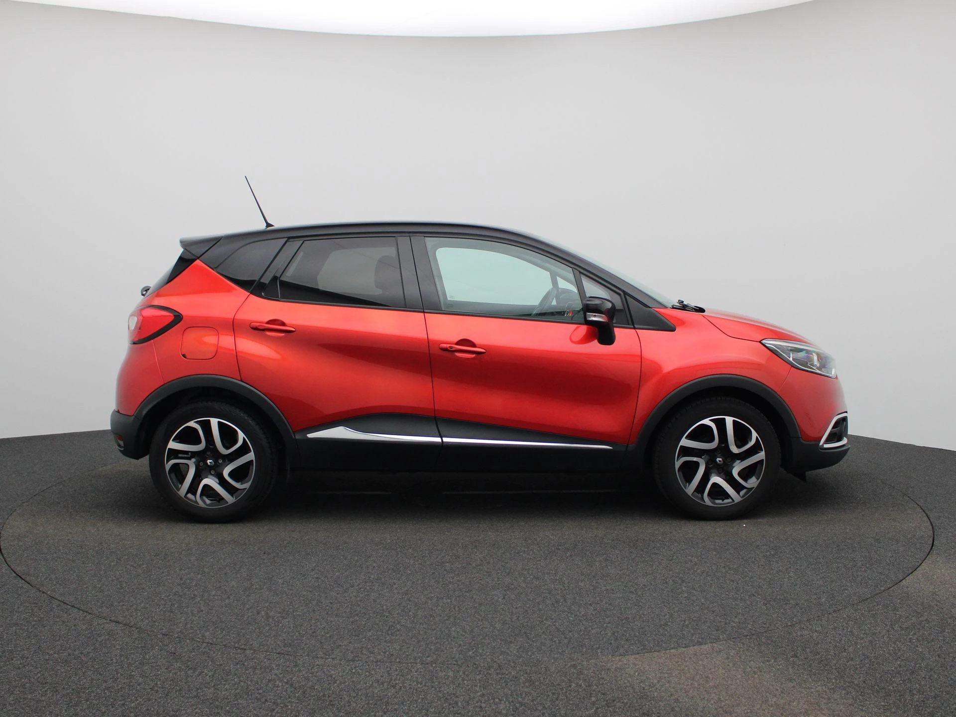 Renault-Captur-image-5