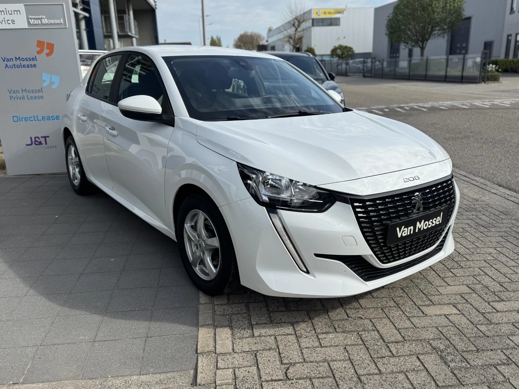 Peugeot-208-image-5