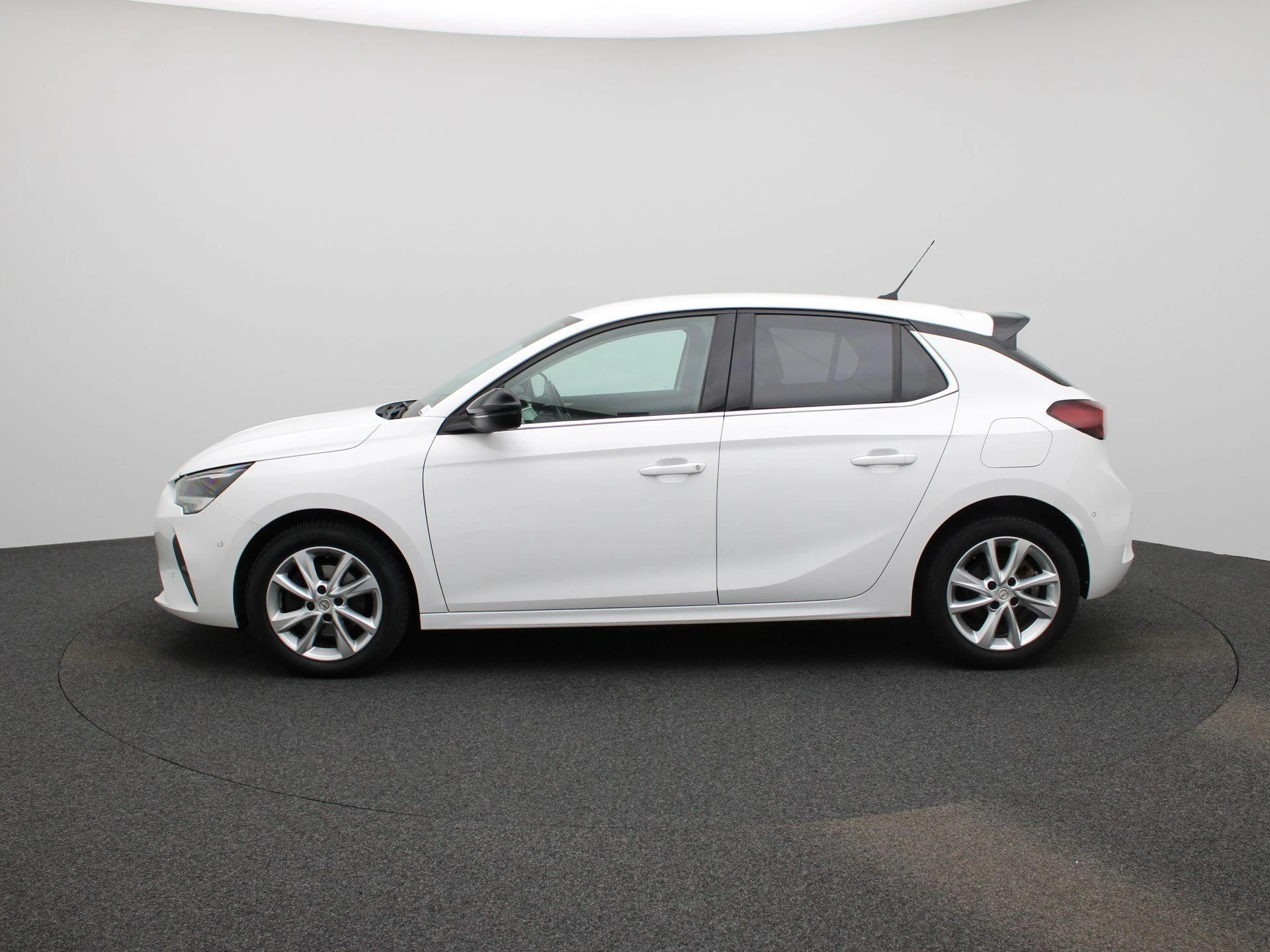 Opel-Corsa-image-3