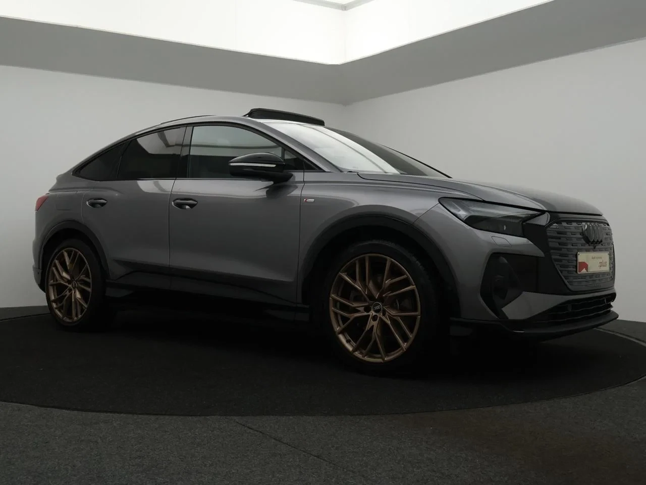 Audi-Q4 Sportback e-tron-image-1