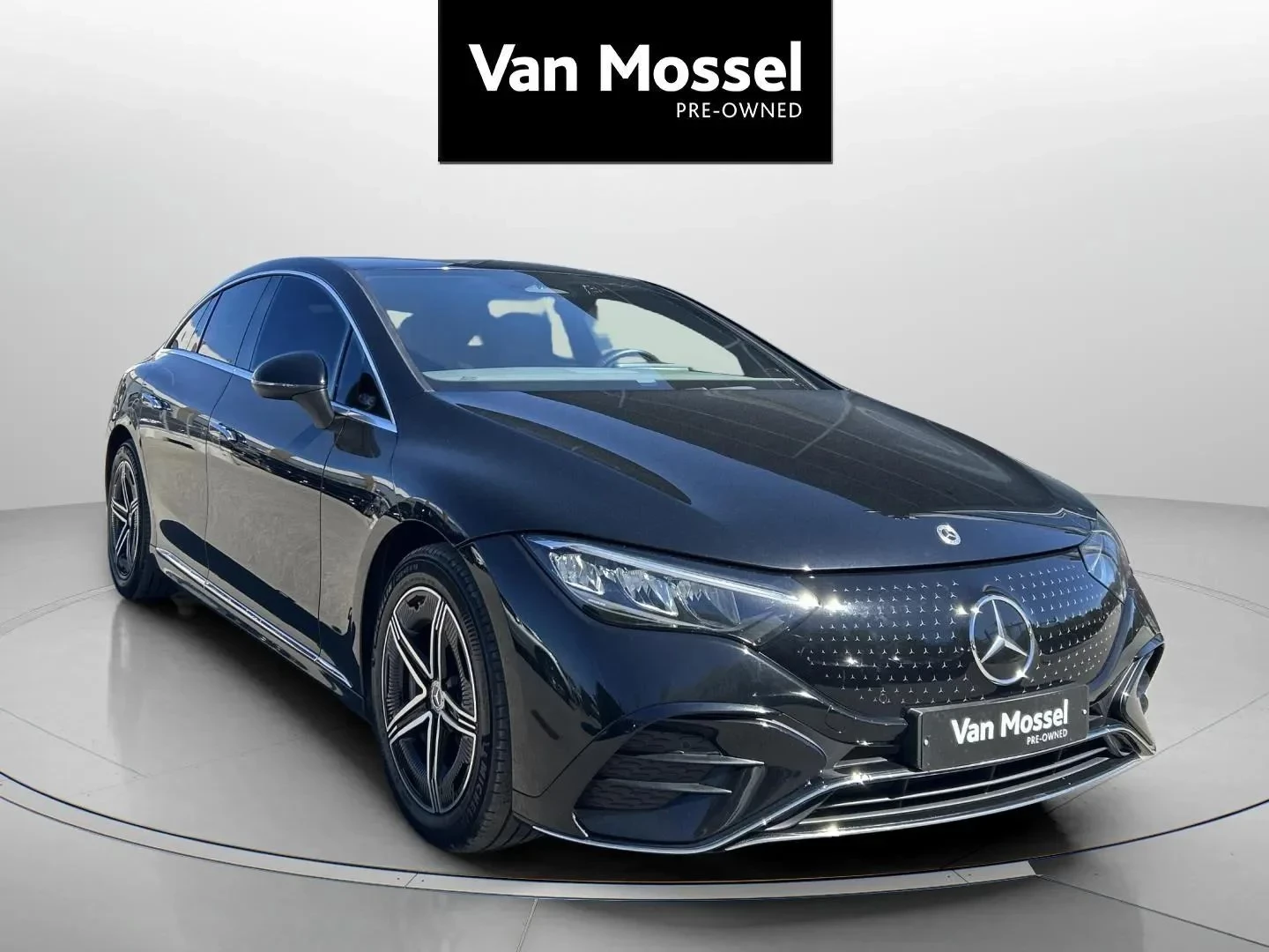 Mercedes-Benz-EQE-image-2