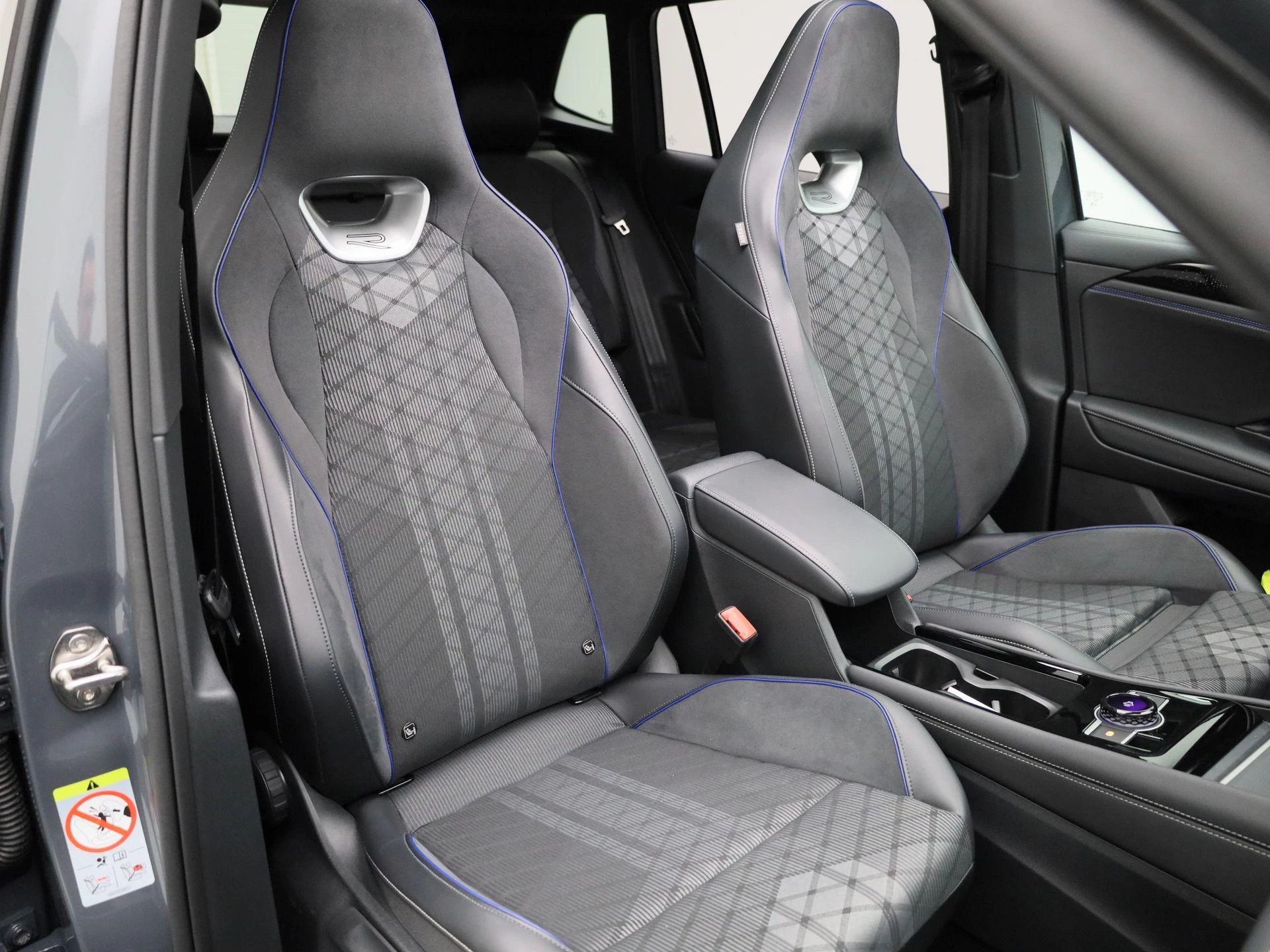 Volkswagen-Tiguan-image-54