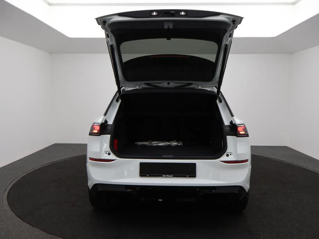 Volkswagen-T-Roc-image-15