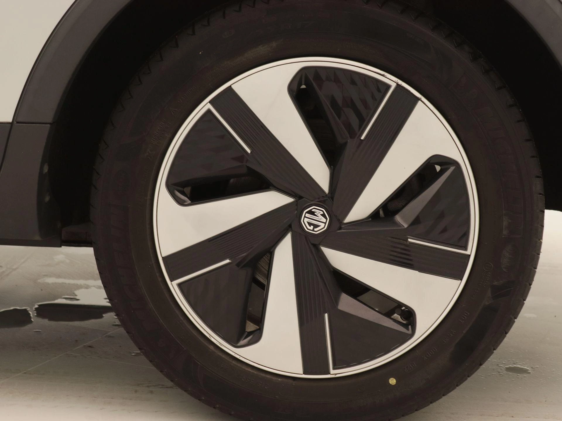 MG ZS EV Standard Range Luxury 50 kWh