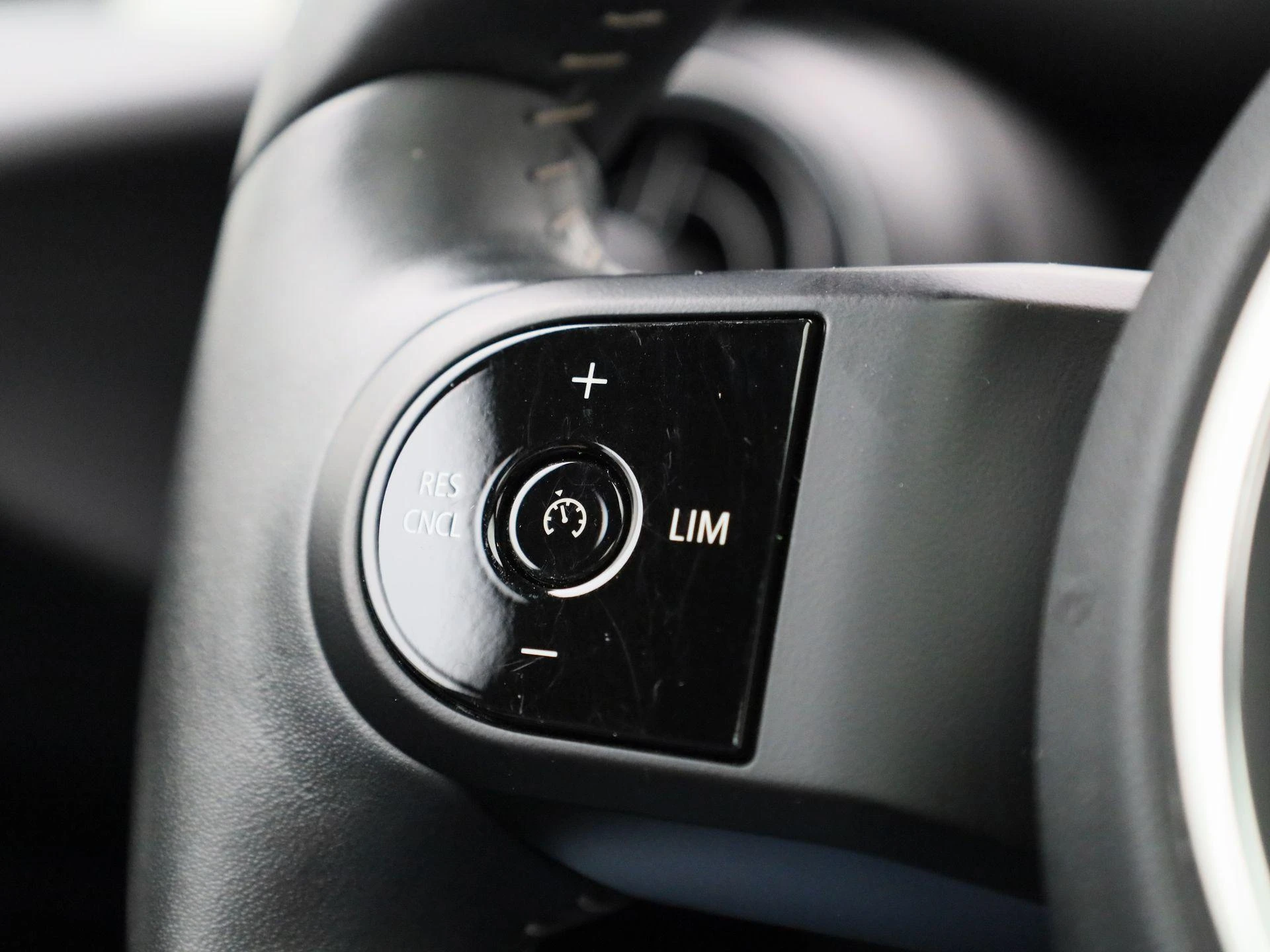 MINI-Electric-image-19