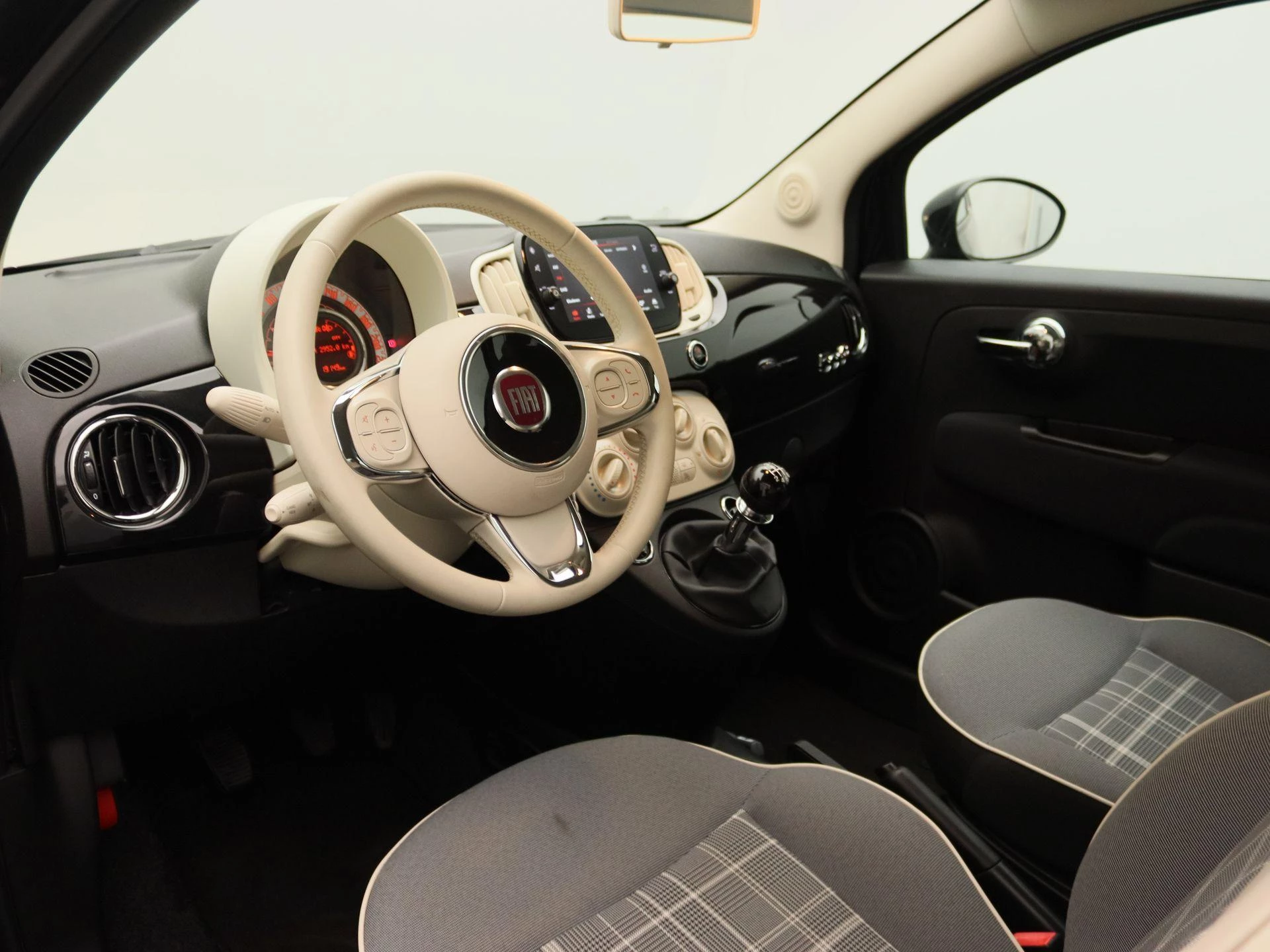 Fiat-500C-image-19