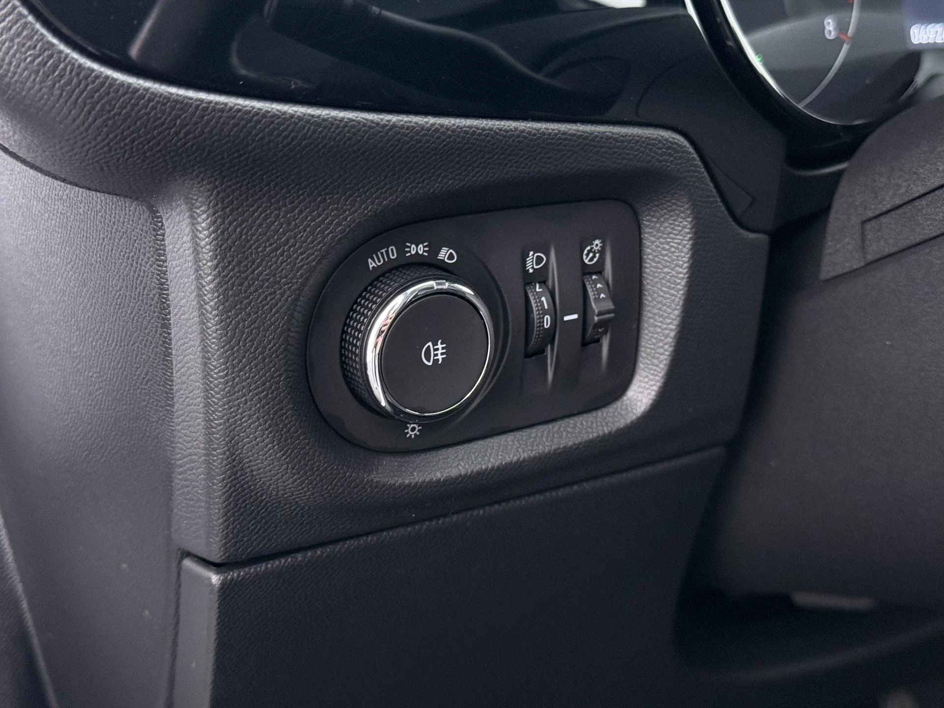 Opel-Corsa-image-14