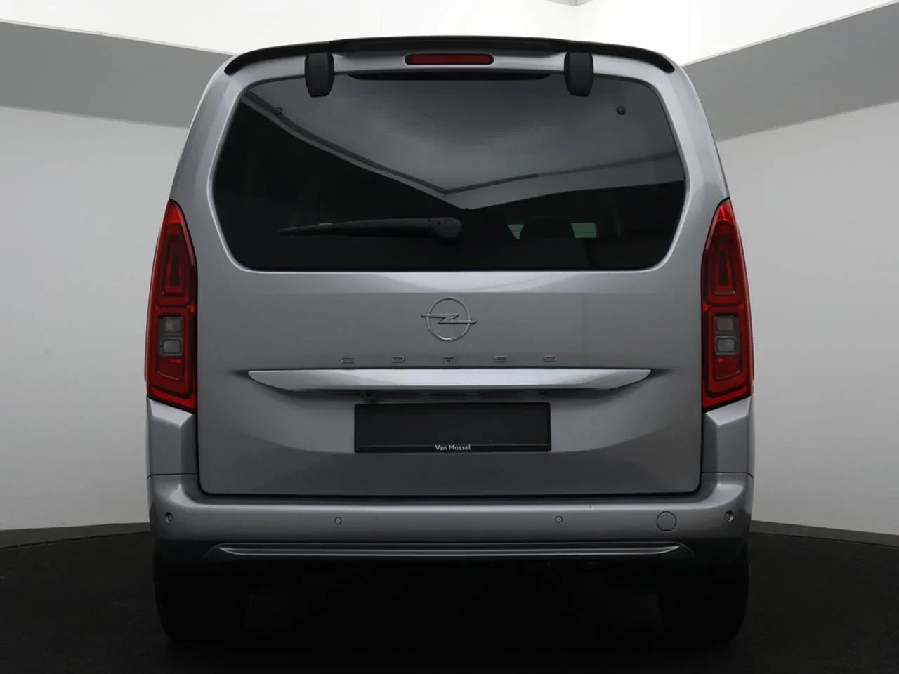 Opel-Combo Life-image-21