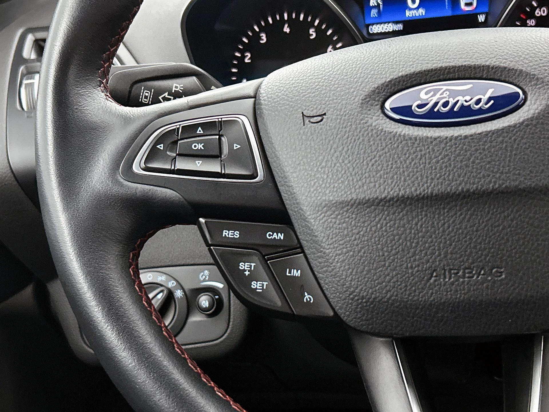 Ford-Kuga-image-5