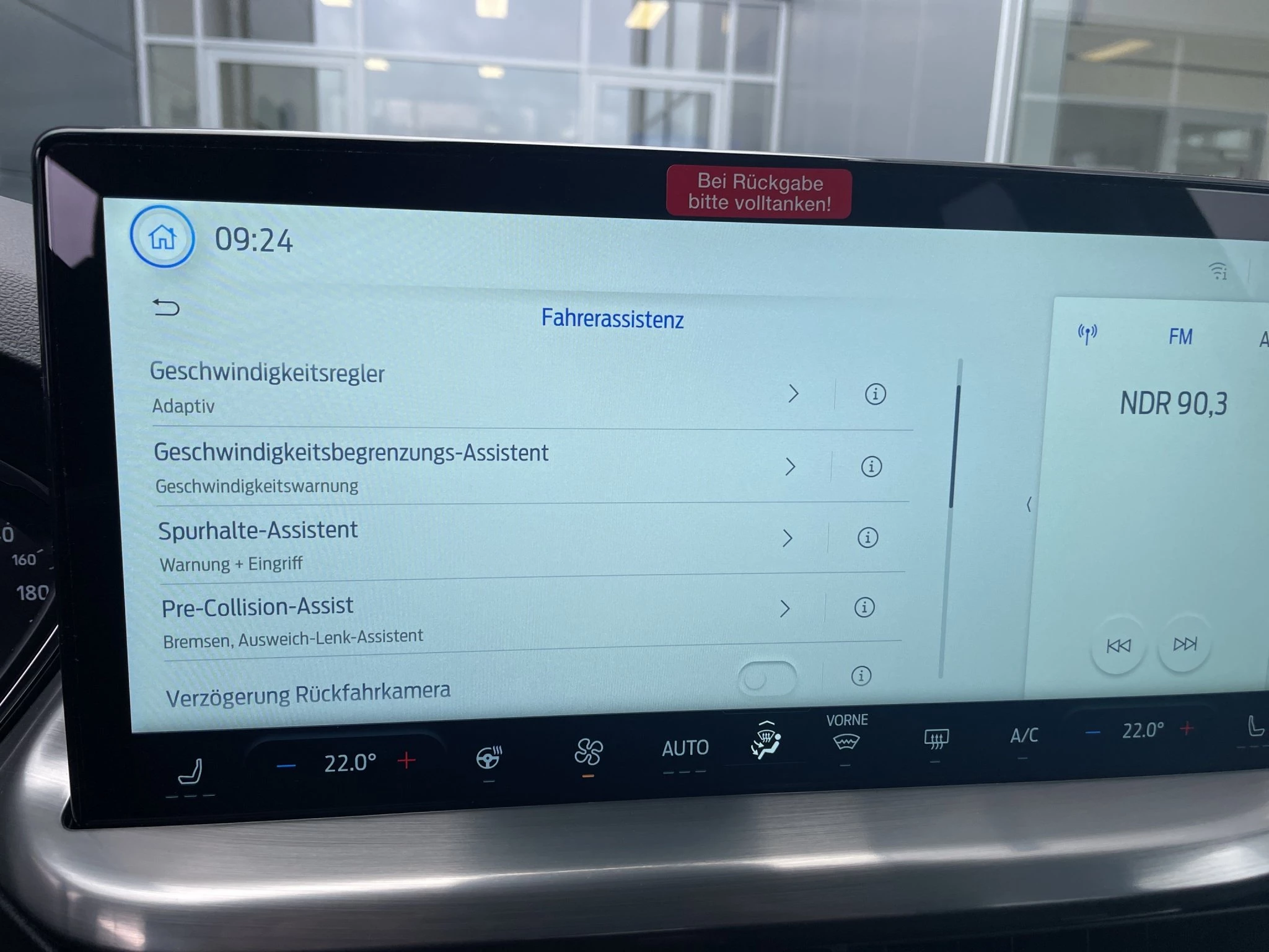 Ford Focus Turnier Titanium Edition NAV | ACC | KAM | GJR