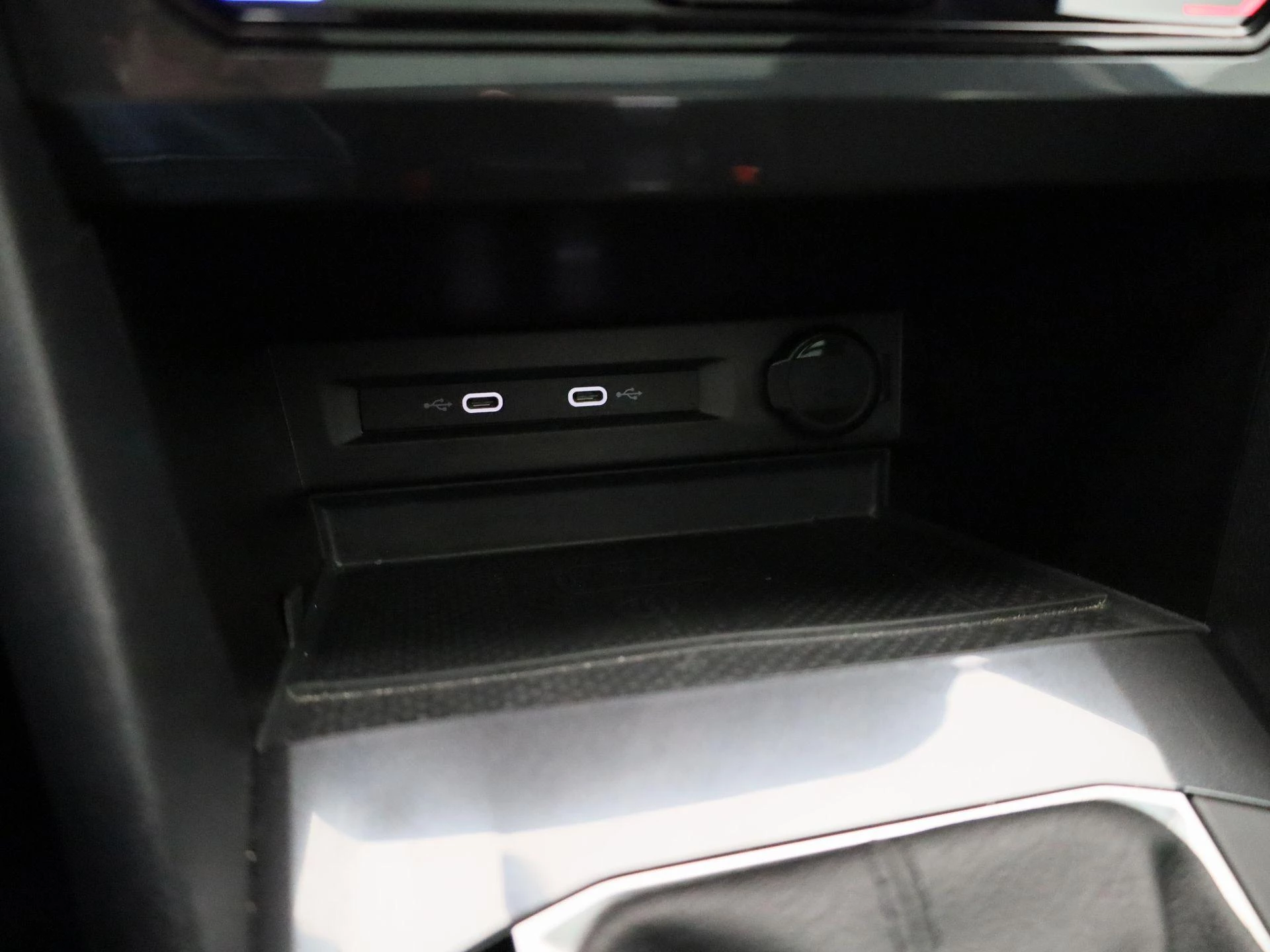 Volkswagen-Tiguan Allspace-image-23