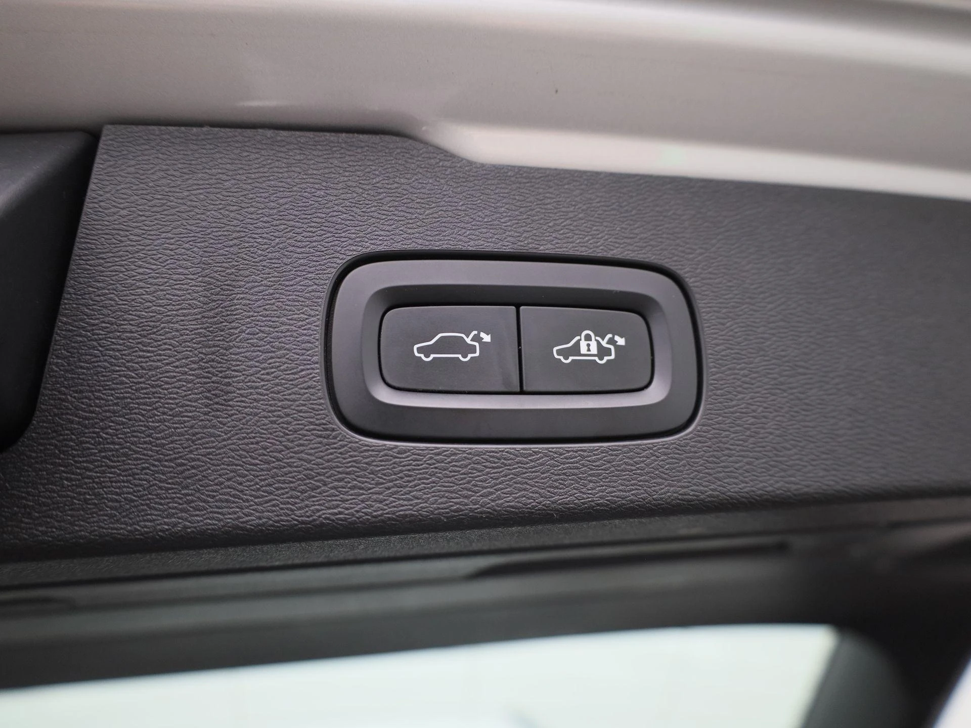 Volvo-V60-image-15