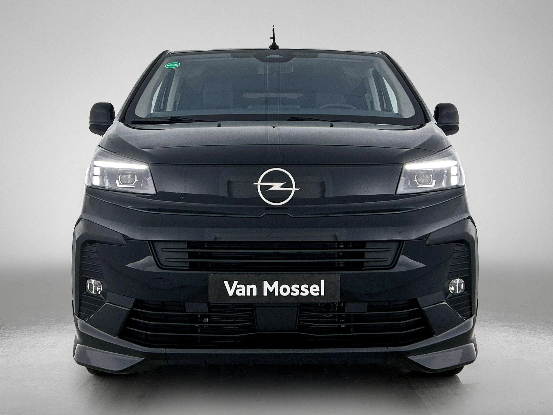 Opel-Vivaro-e-image-4