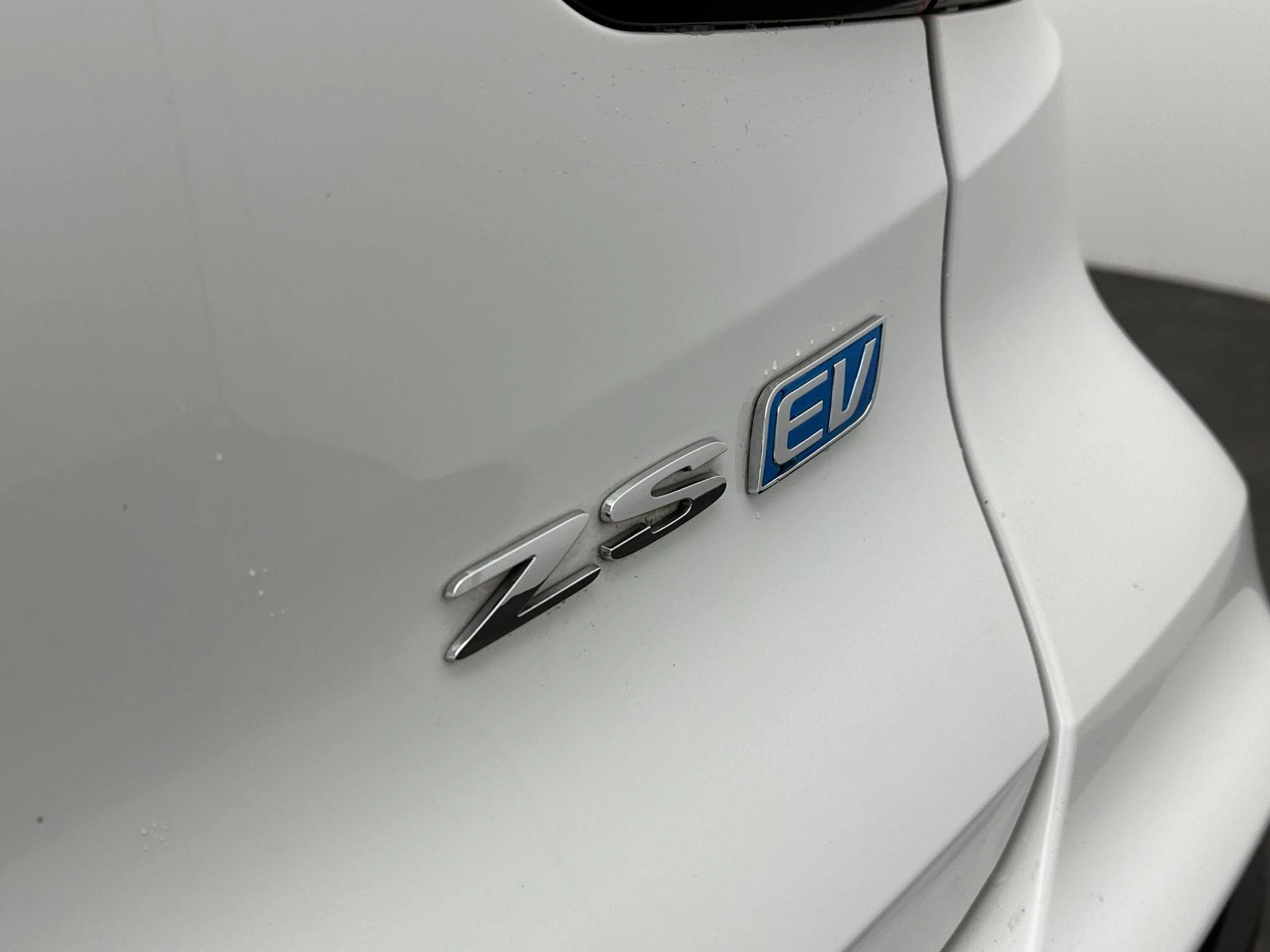 MG-ZS EV-image-5