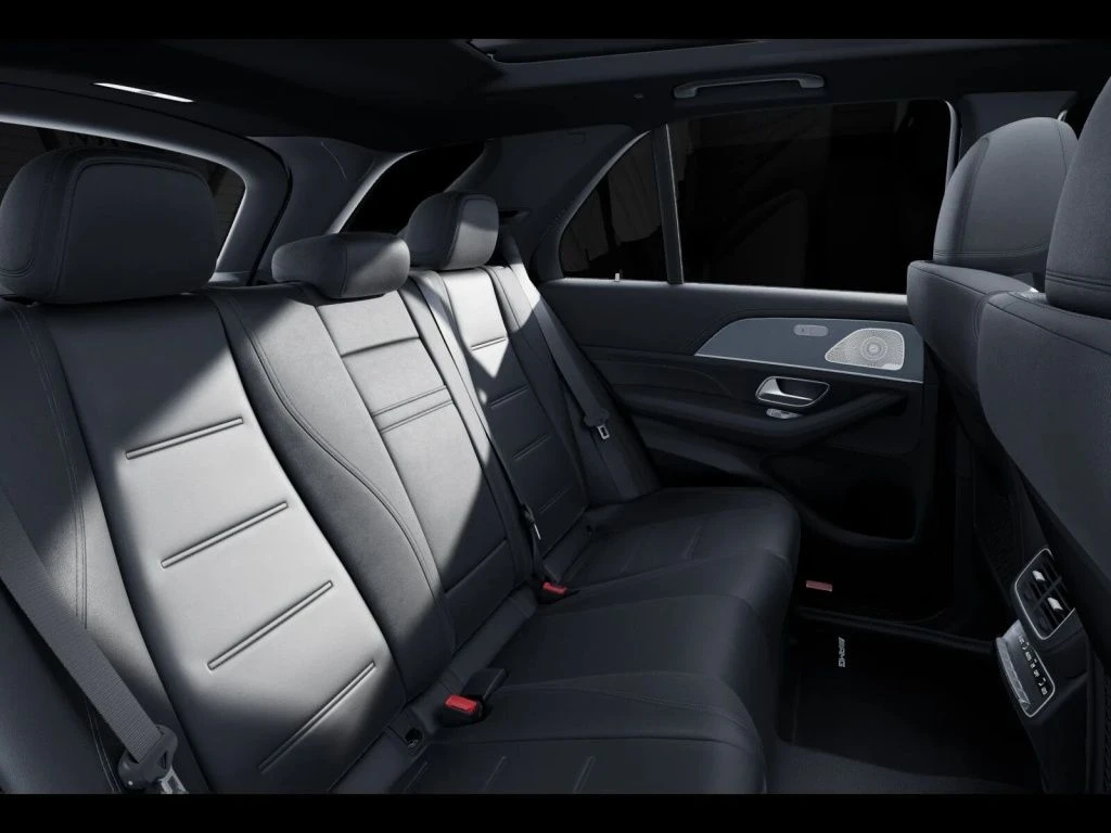 Mercedes-Benz-GLE 450 d-image-11