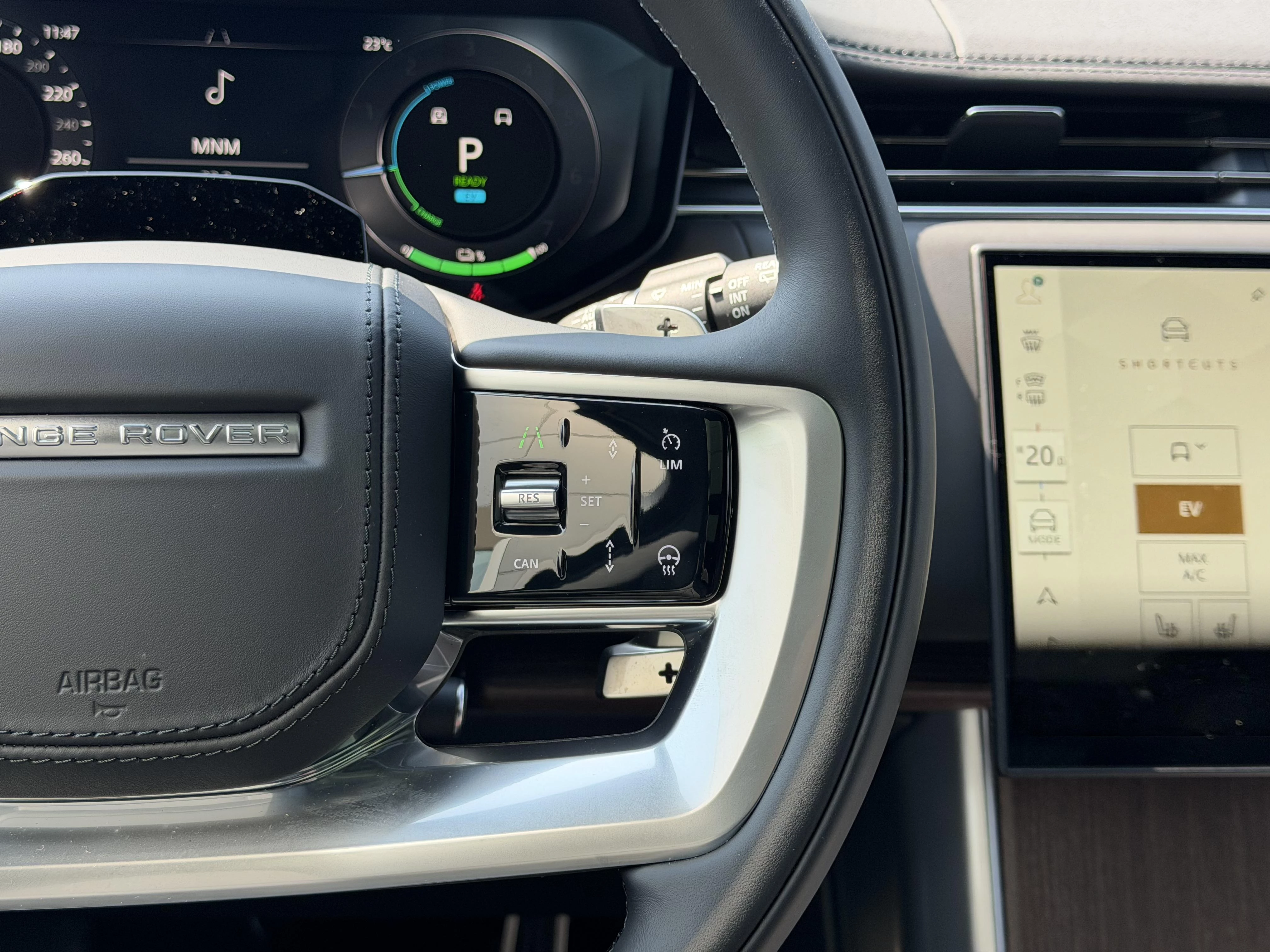 Land Rover Range Rover SWB P460e SE AWD Auto. 26MY