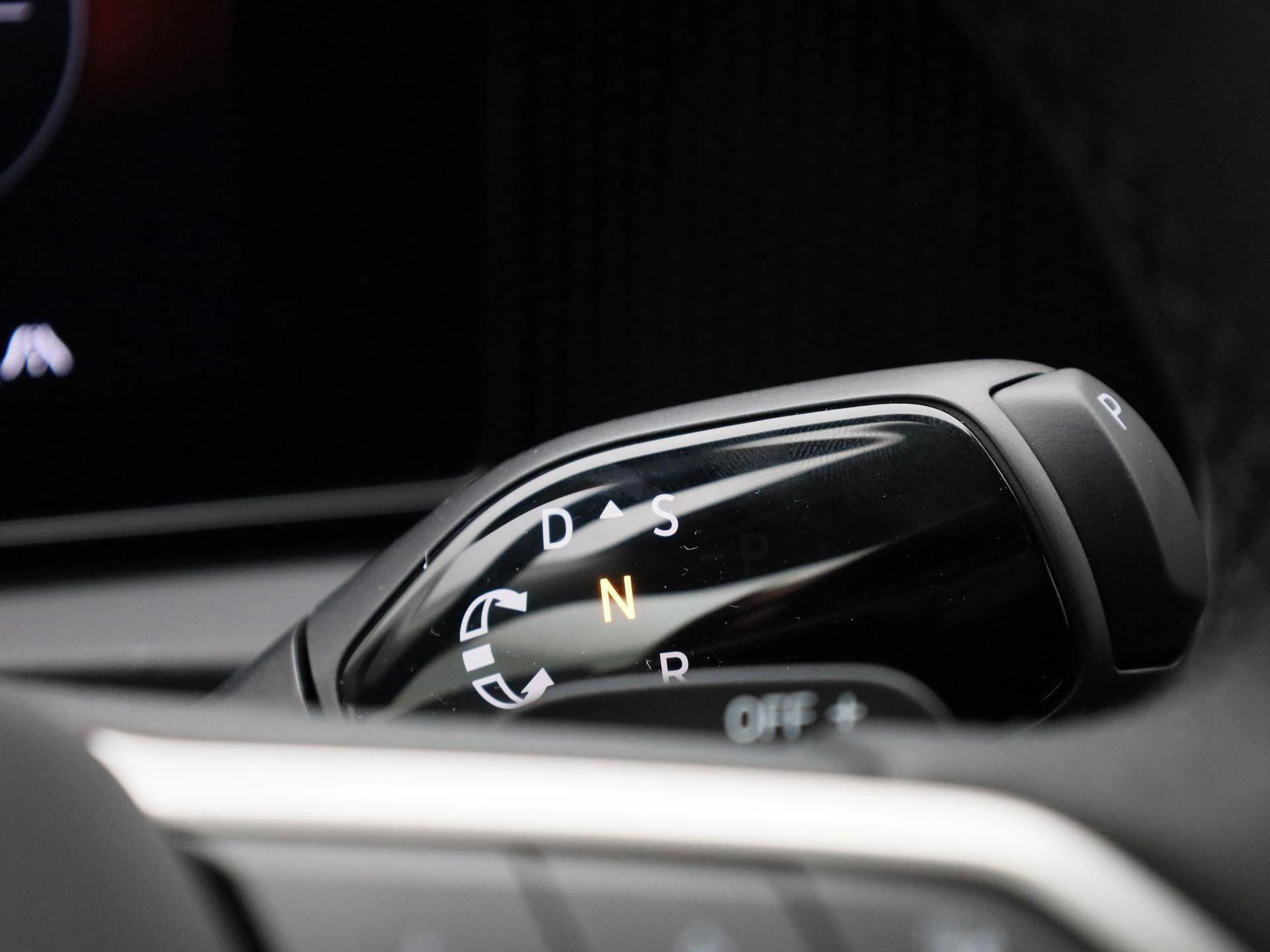 Volkswagen-Tiguan-image-26