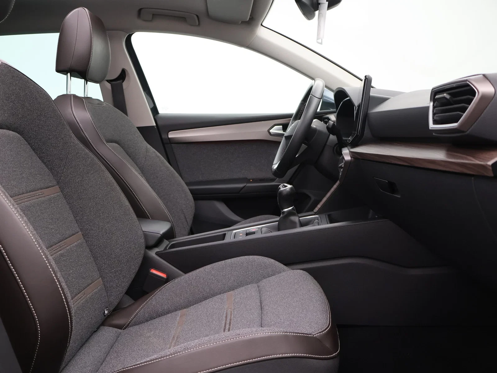 SEAT Leon ST Leon Break Xcellence 1.5TSI 150PK *PANODAK*TREKHAAK*CAMERA*PDC*ACC*NAVI*APP-CONNECT*...*