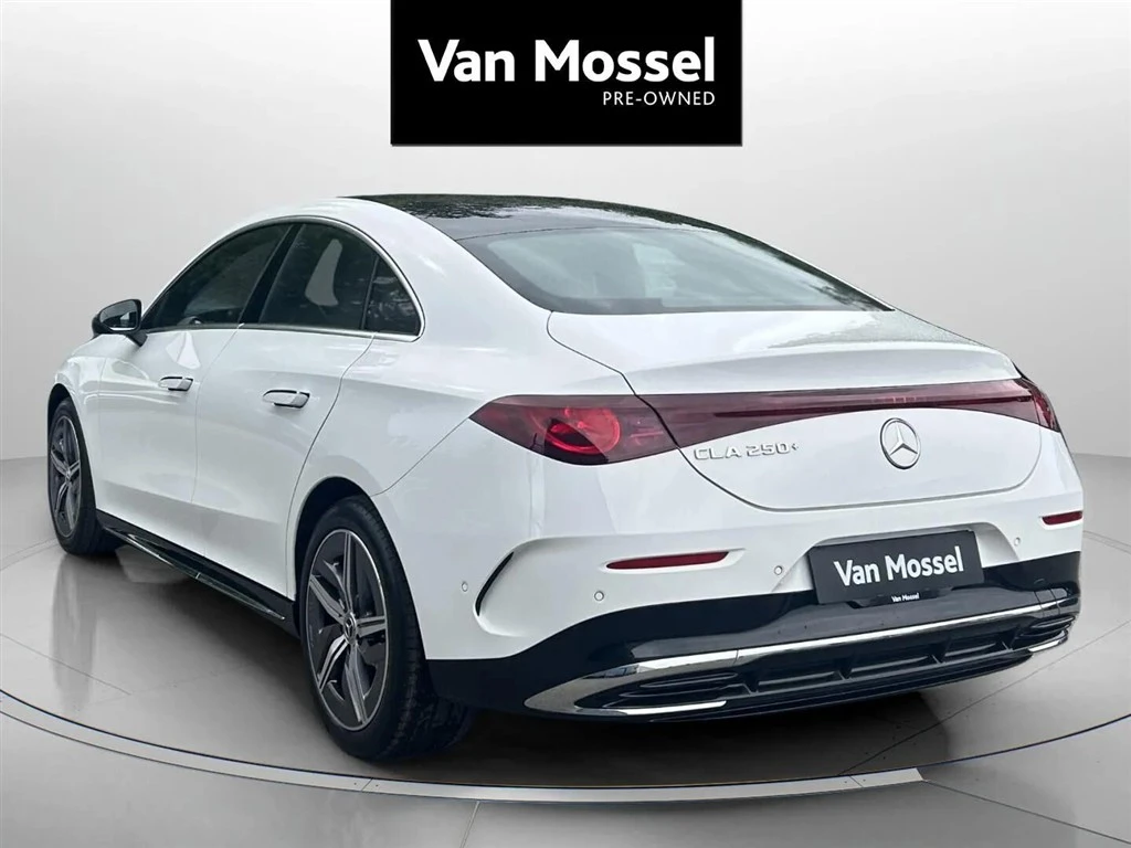 Mercedes-Benz-CLA-image-6