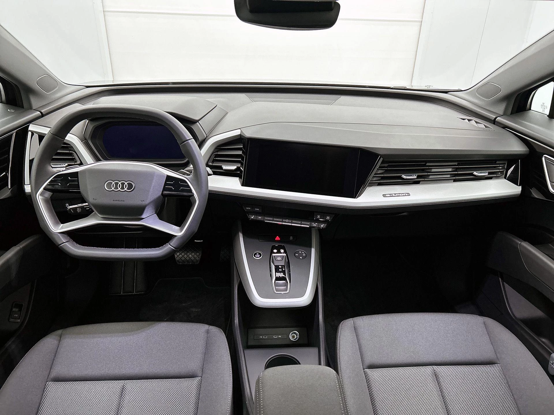Audi-Q4 e-tron-image-16